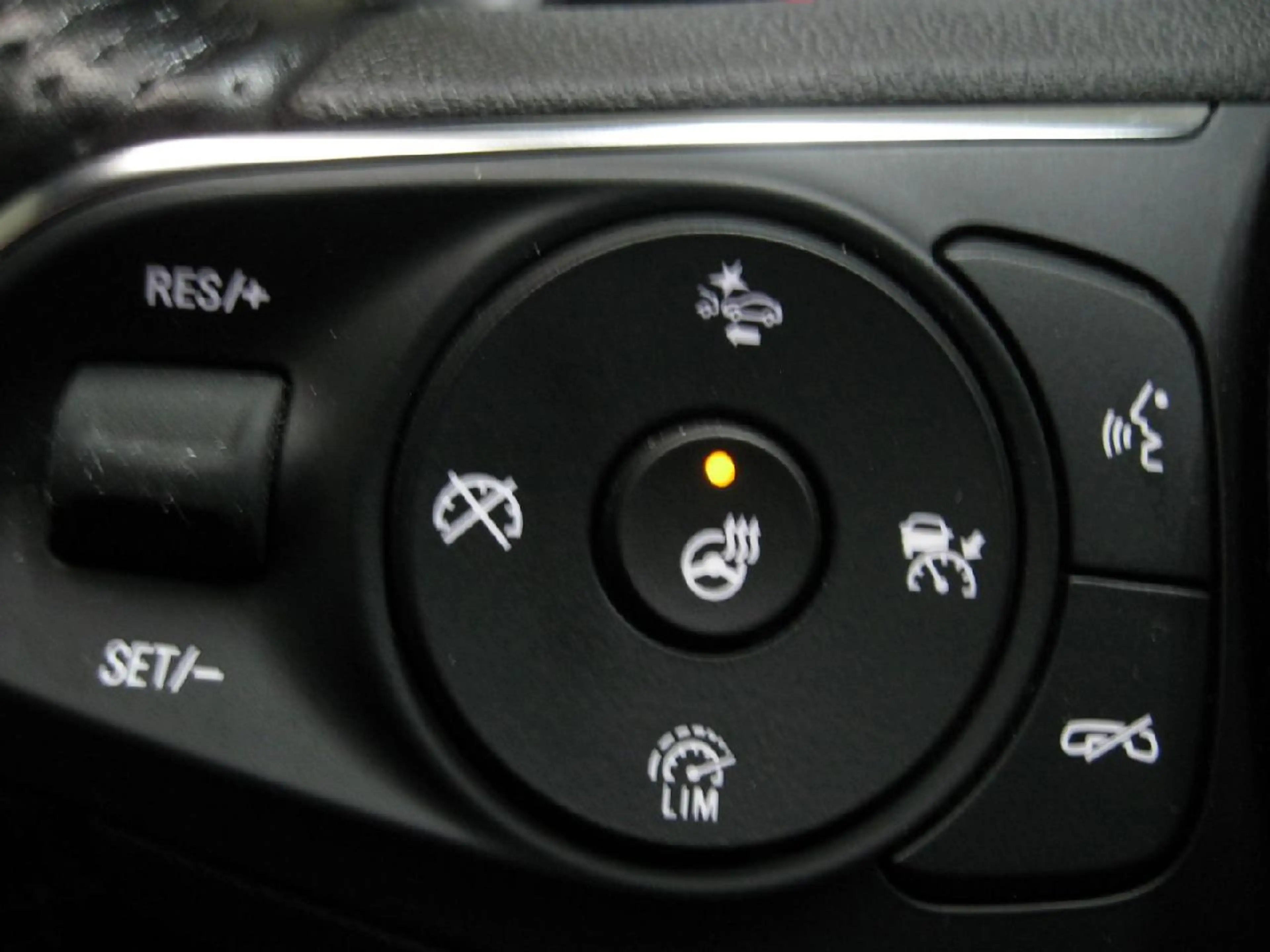 Opel Insignia GSi 4x4 — photo 11