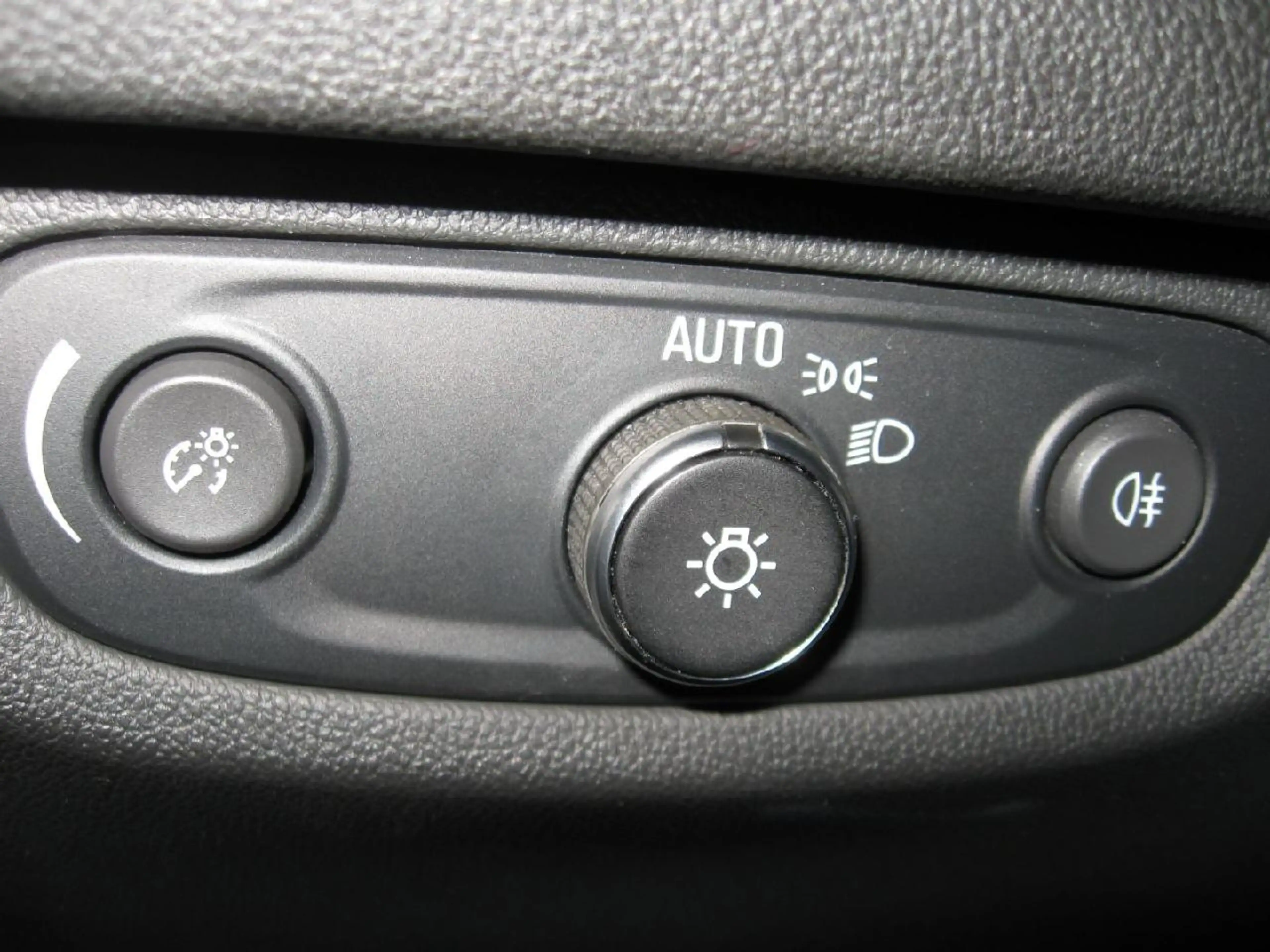 Opel Insignia GSi 4x4 — photo 10