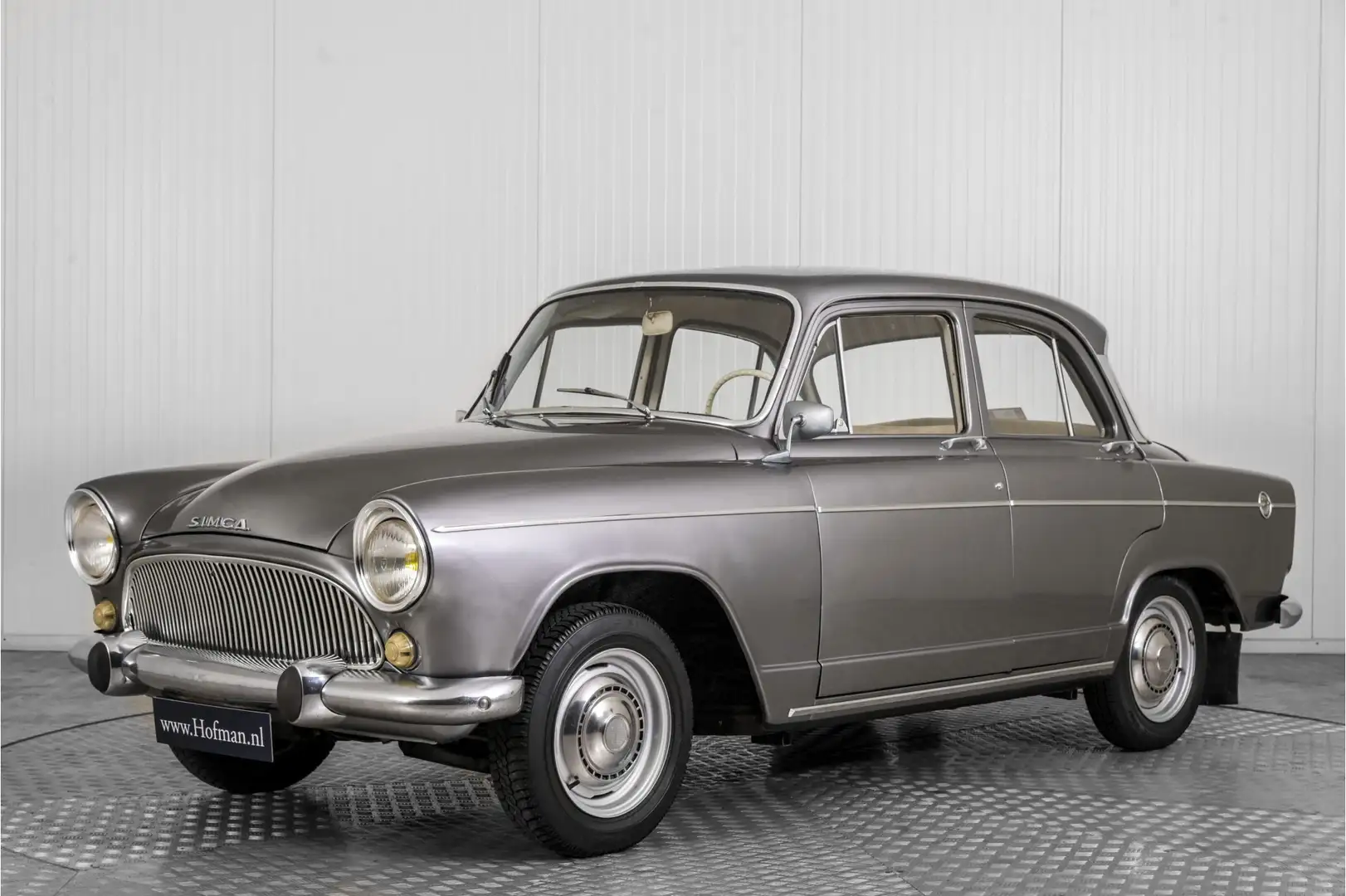 Oldtimer Simca Aronde 1300 Montlhery Gri - 1