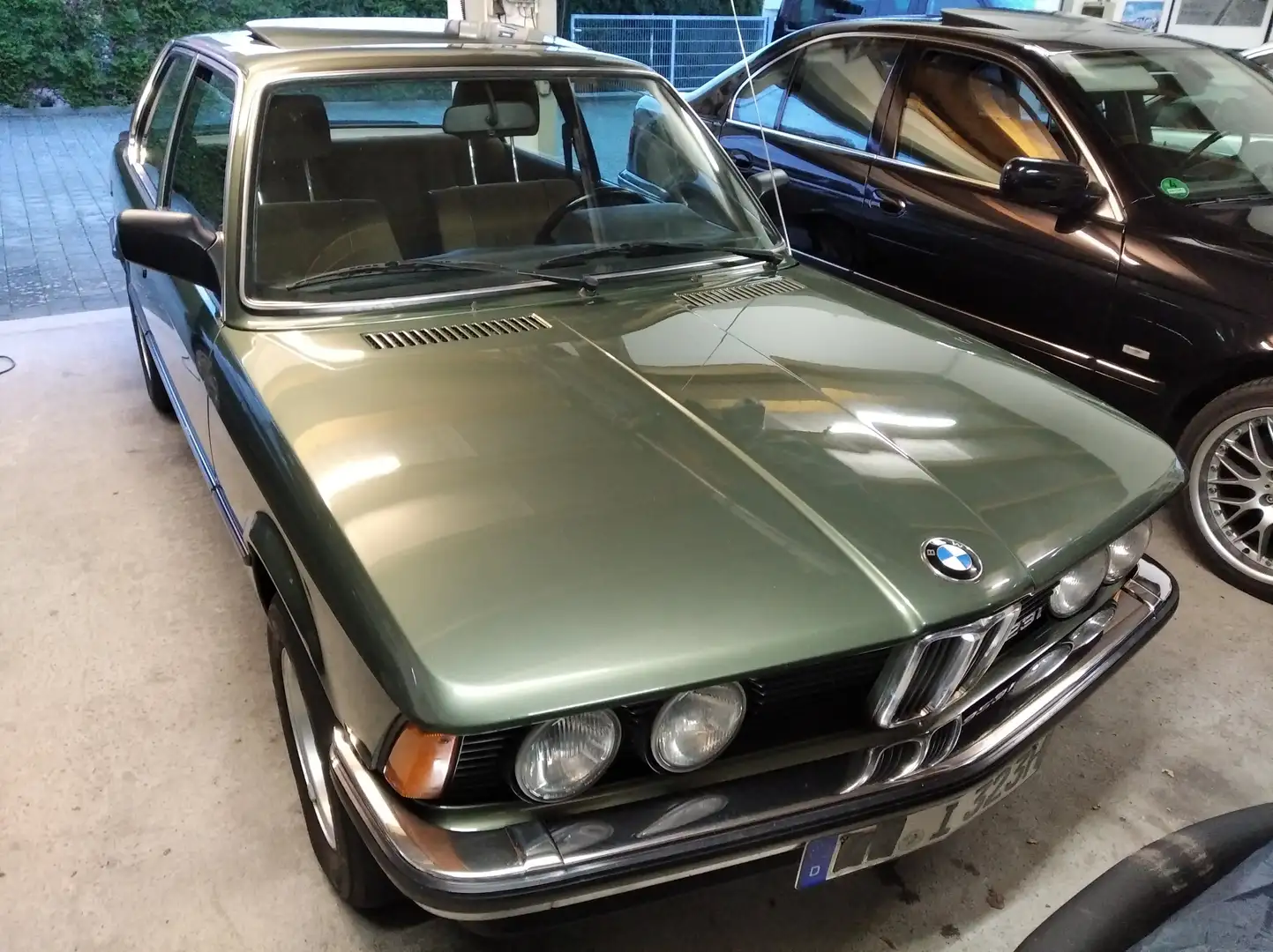 BMW 323 E21 Grün - 2
