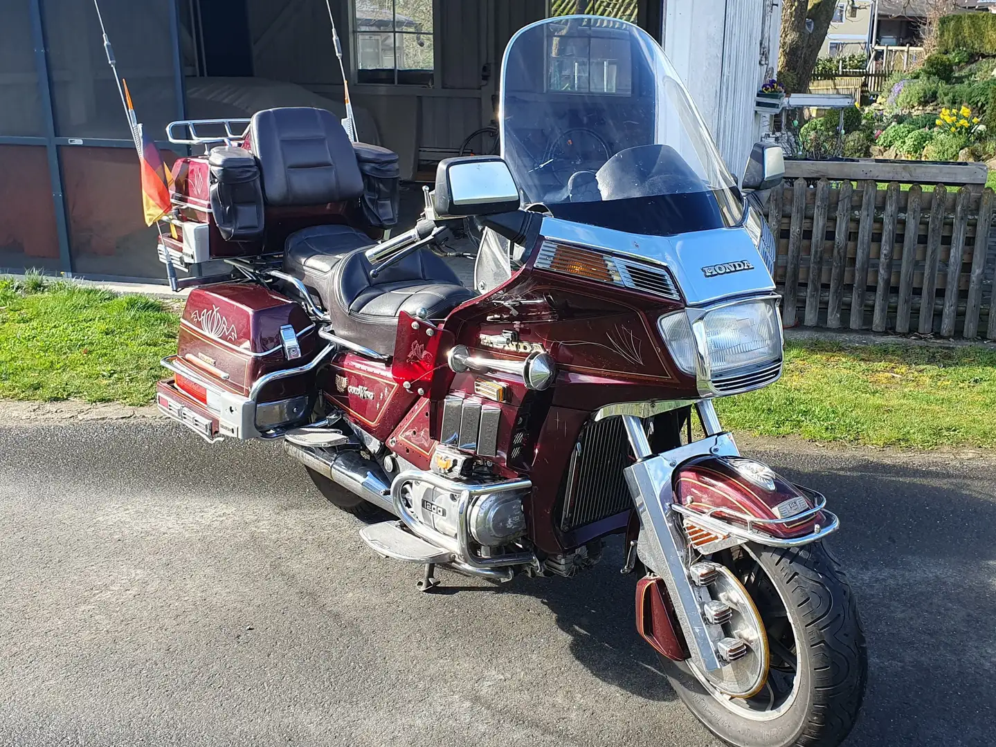 Honda GL 1200 Honda Goldwing GL1200 Interstate  SC14 Červená - 1