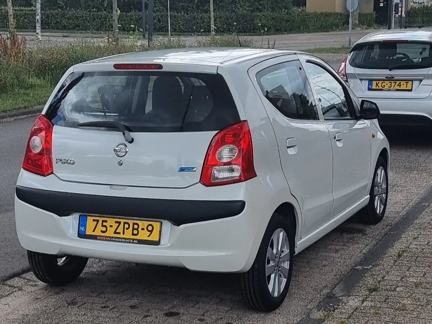 Nissan Pixo 1.0 Look Wit - 2