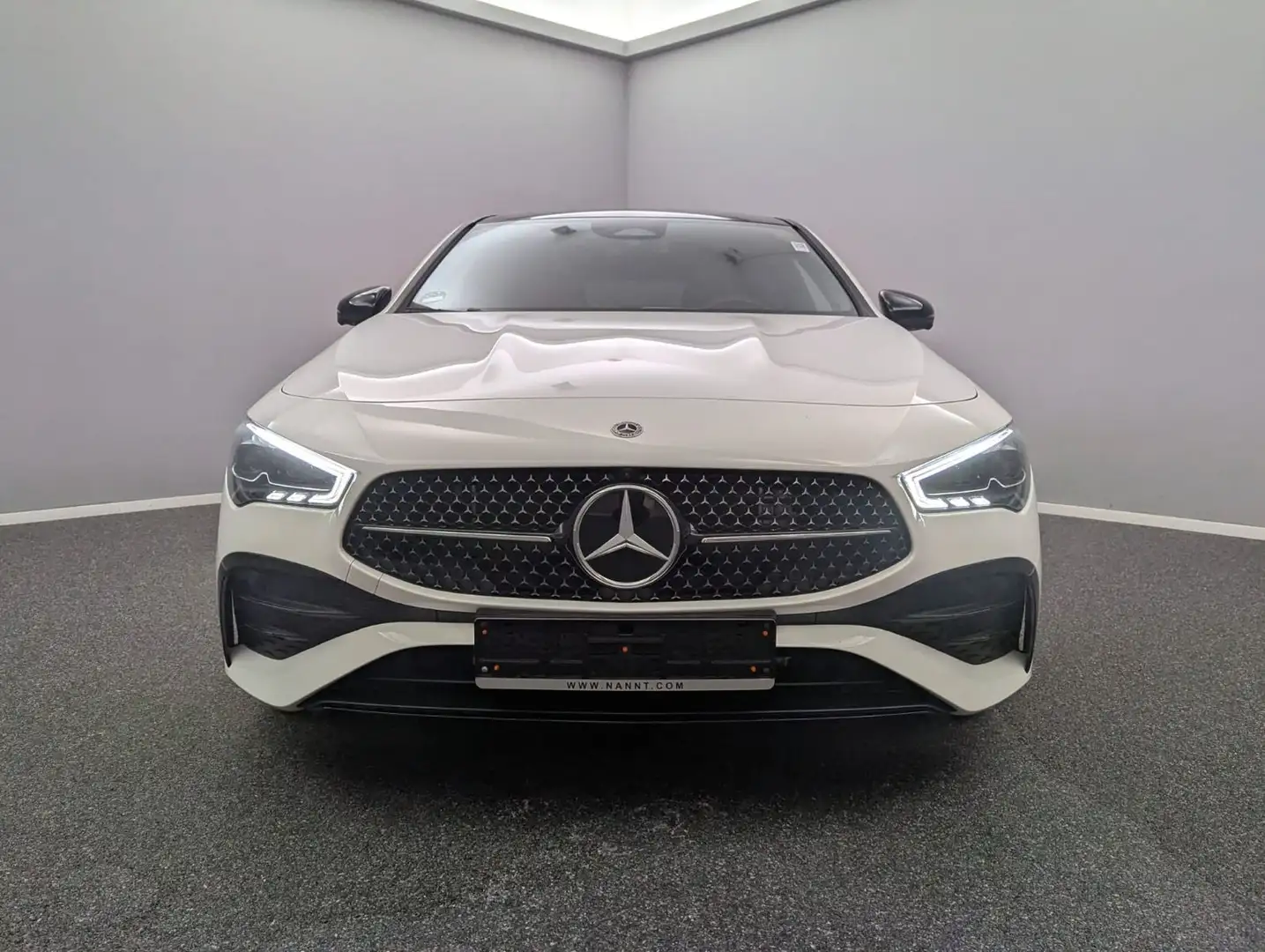 Mercedes-Benz CLA 250 Weiß - 2