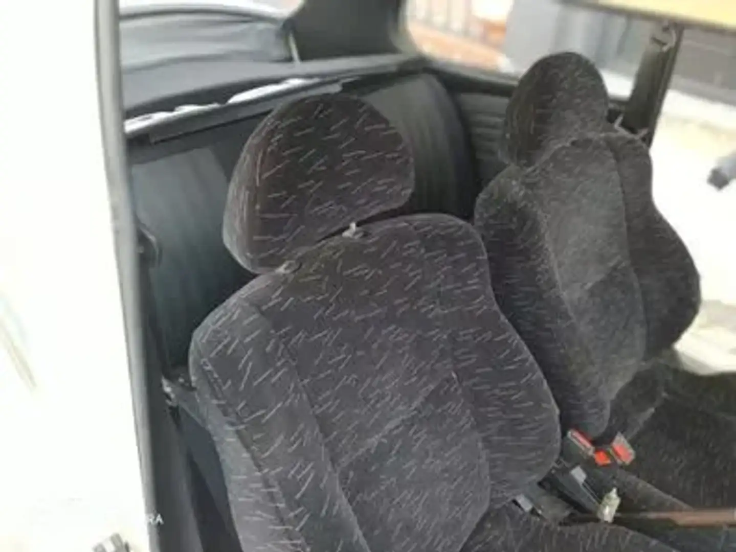 Volkswagen Escarabajo 1303 Beige - 2