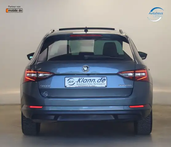 Skoda Superb view 7