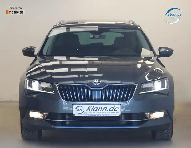 Skoda Superb view 2