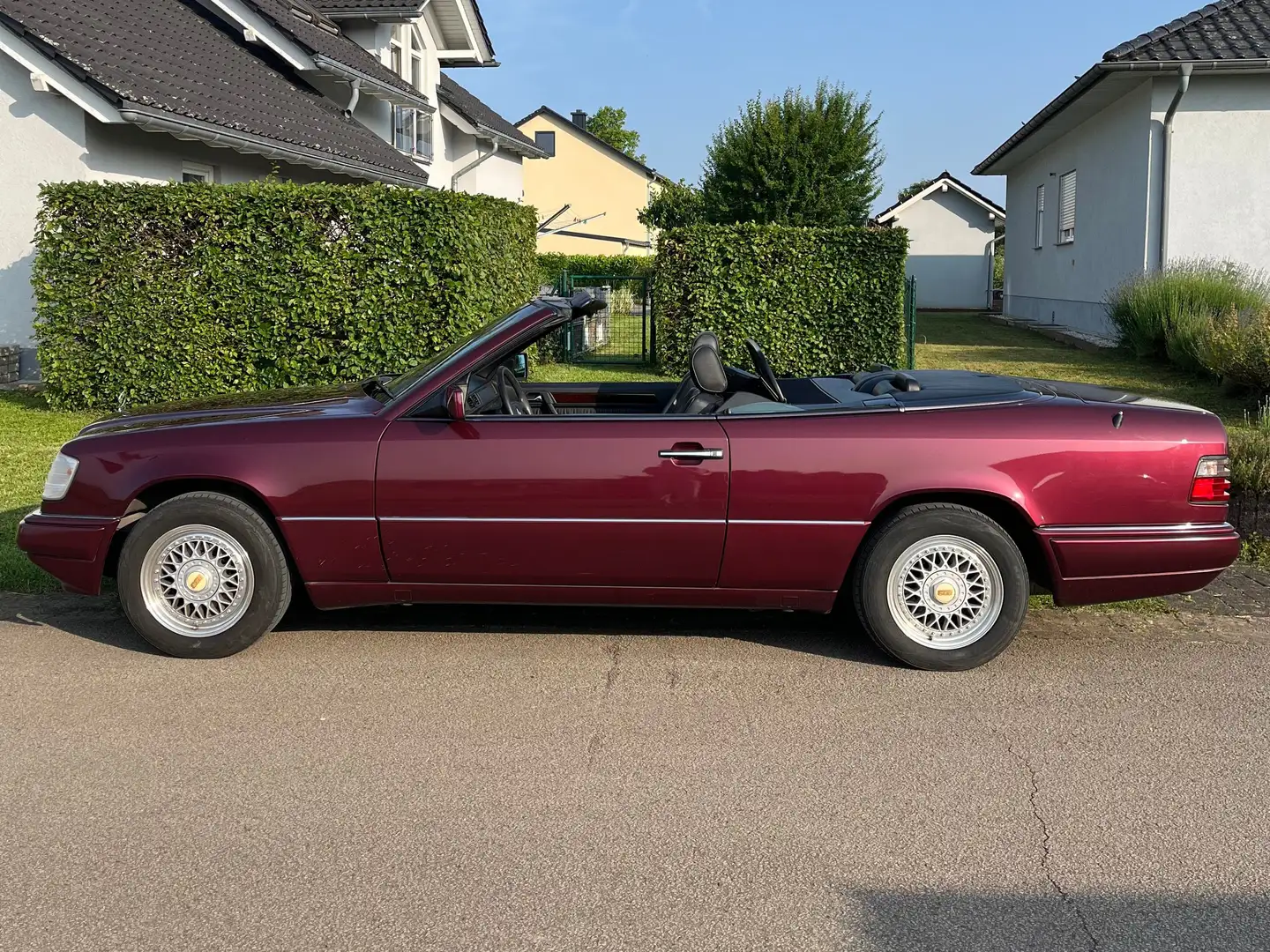 Mercedes-Benz E 200 E 200 Červená - 1