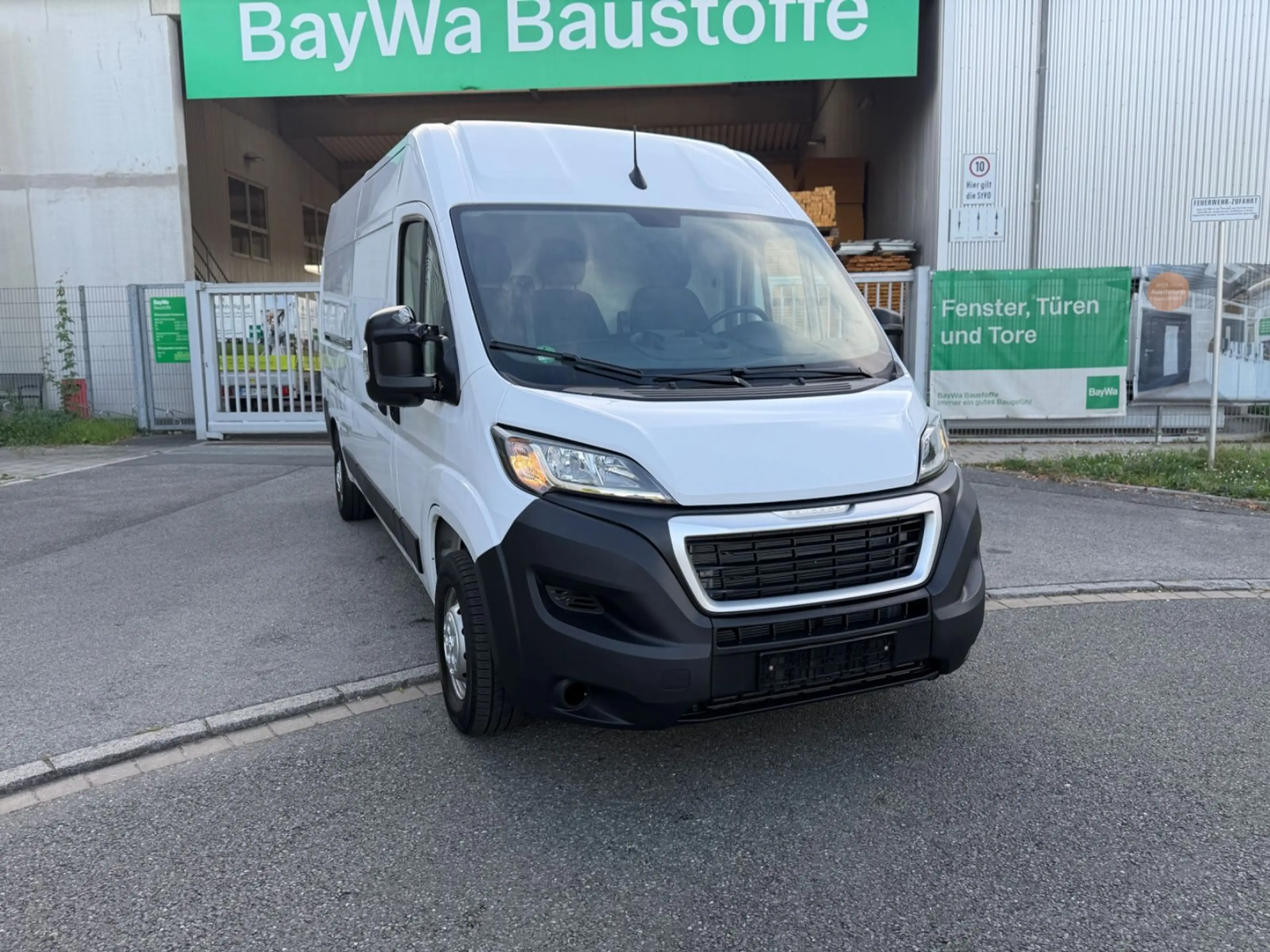 Peugeot Boxer Kasten Hochraum 333 L3H2 BlueHDi 140 Stop& — photo 3