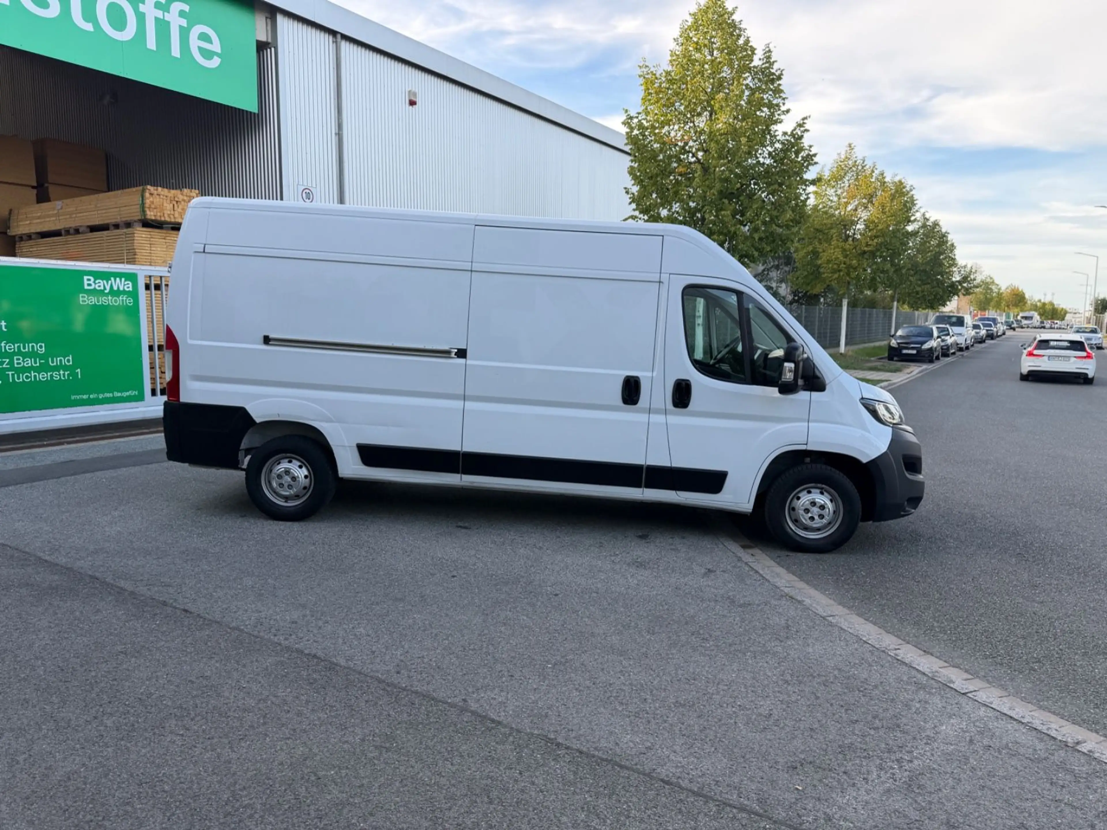 Peugeot Boxer Kasten Hochraum 333 L3H2 BlueHDi 140 Stop& — photo 4