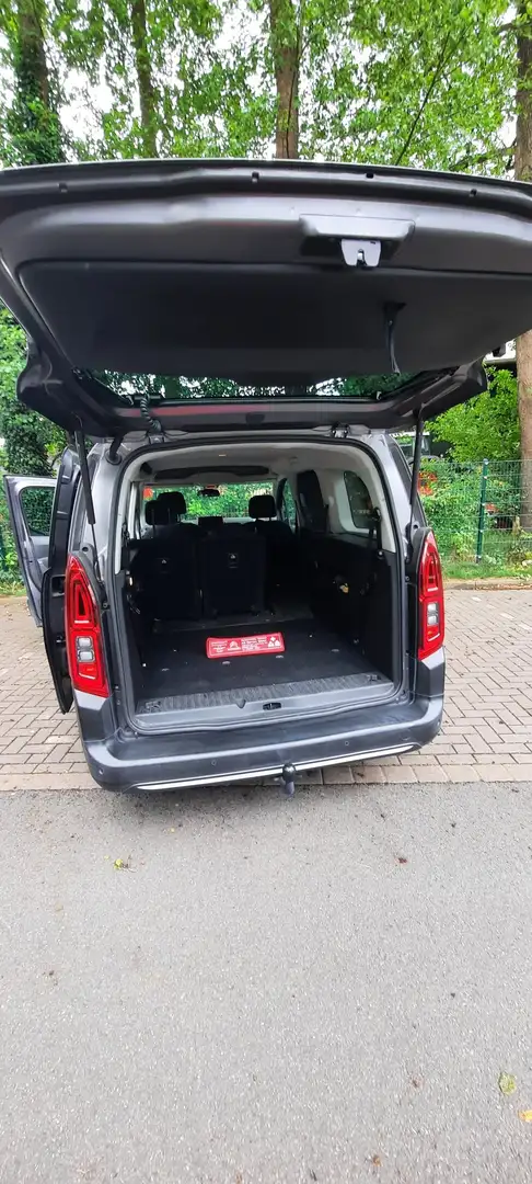 Citroen Berlingo Berlingo XL BlueHDi 130 EAT8 SHINE, XTR Paket Grau - 2