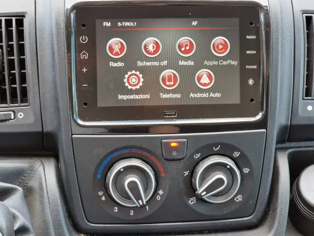Opel Movano view 11