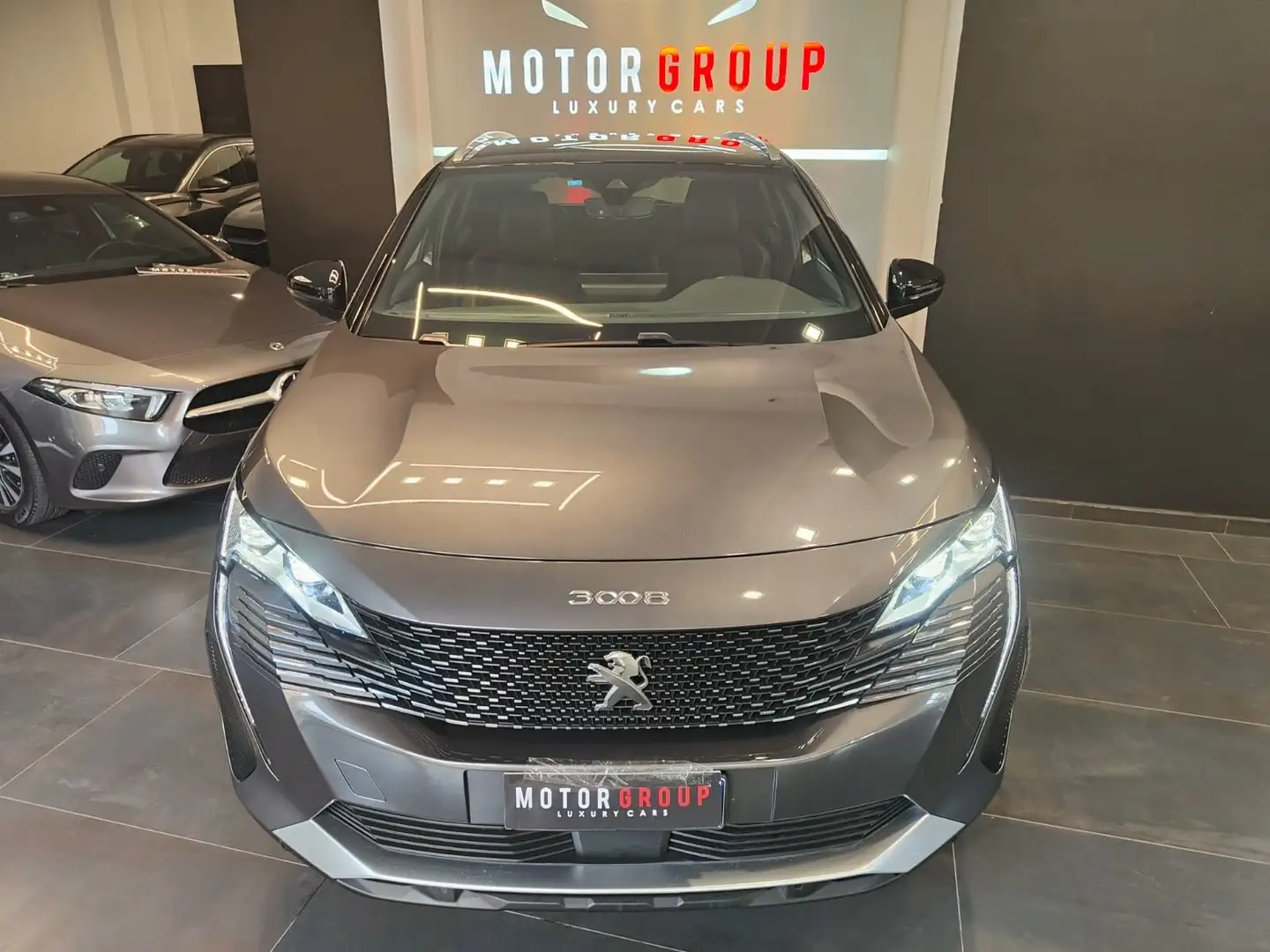 Peugeot 3008 3008 BlueHDi 130 S&S EAT8 GT Grau - 2