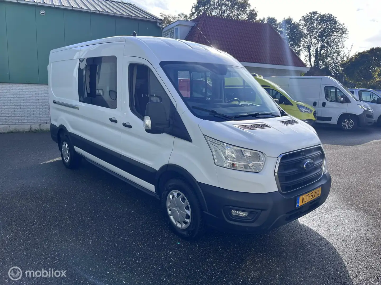Ford Transit 350 2.0 TDCI Euro 6 L3H2 Ambiente Dubbele Cabine N Wit - 2
