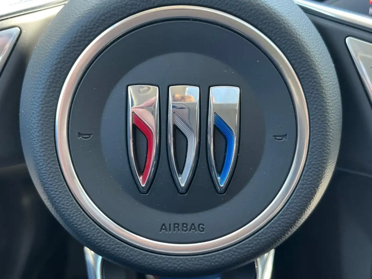 Buick Envision снимка Buick Envision
