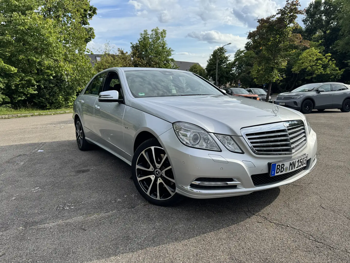 Mercedes-Benz E 250 CGI BlueEFFICIENCY Automatik Elegance - 1