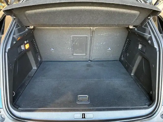 Peugeot 3008 view 9