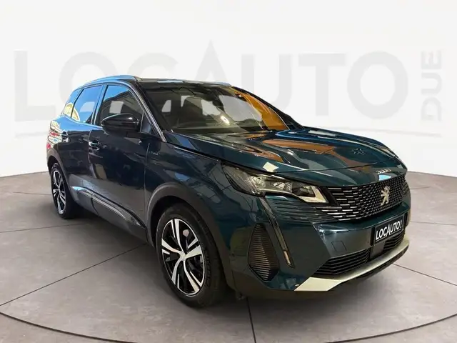 Peugeot 3008 view 3
