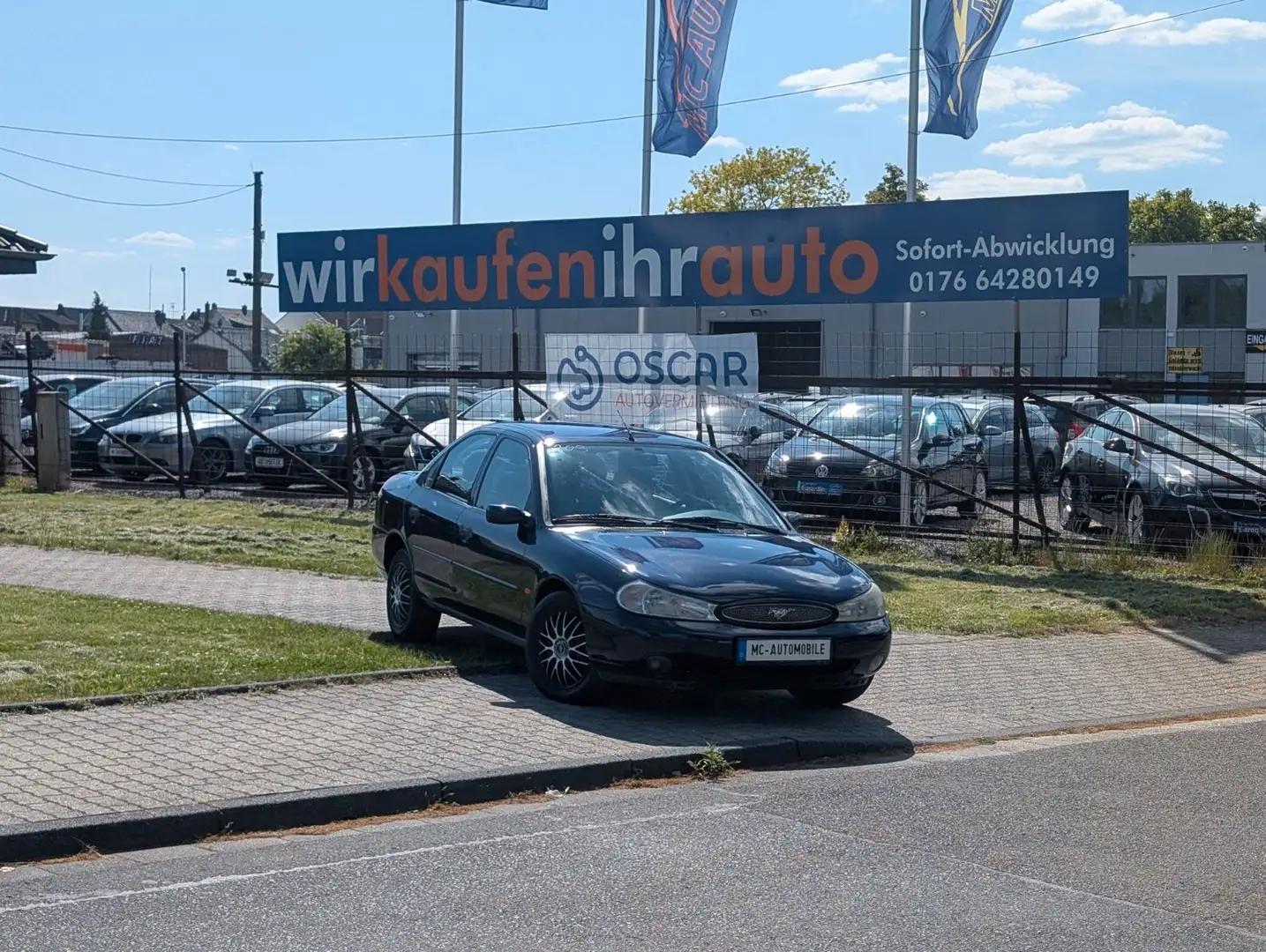 Ford Mondeo 1.6 16V Ambiente*SERVO*ZV-FUNK*KLIMA*AHK Azul - 1