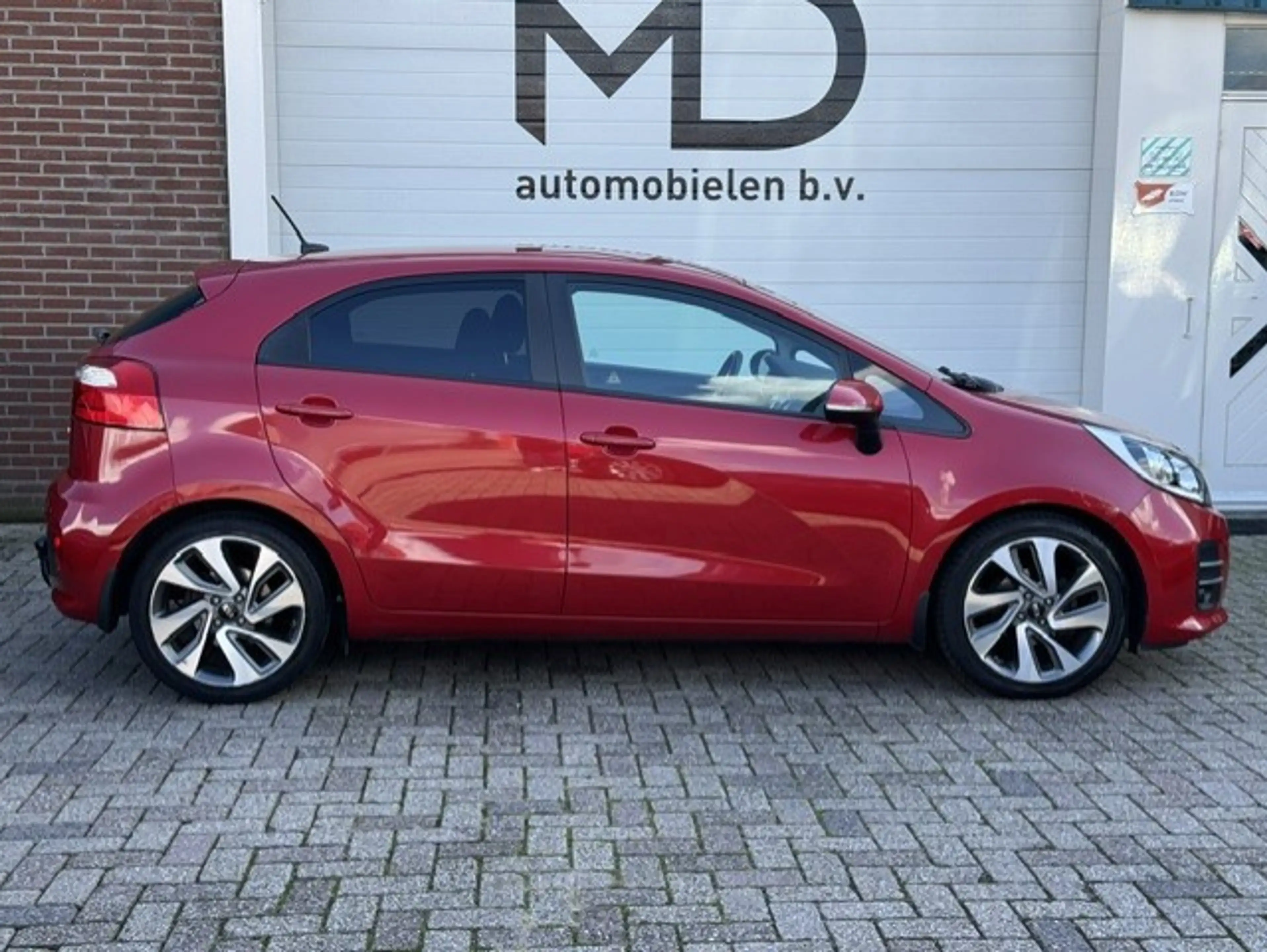 Kia Rio 1.2 CVVT ExecutiveLine -Trekhaak LED-Navi-Camera-N — photo 2