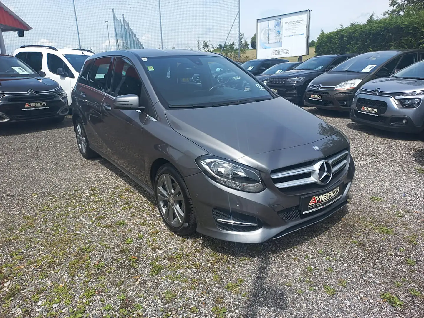 Mercedes-Benz B 180 d mit TOP-Ausstattung LAGER-AKTION Gris - 1