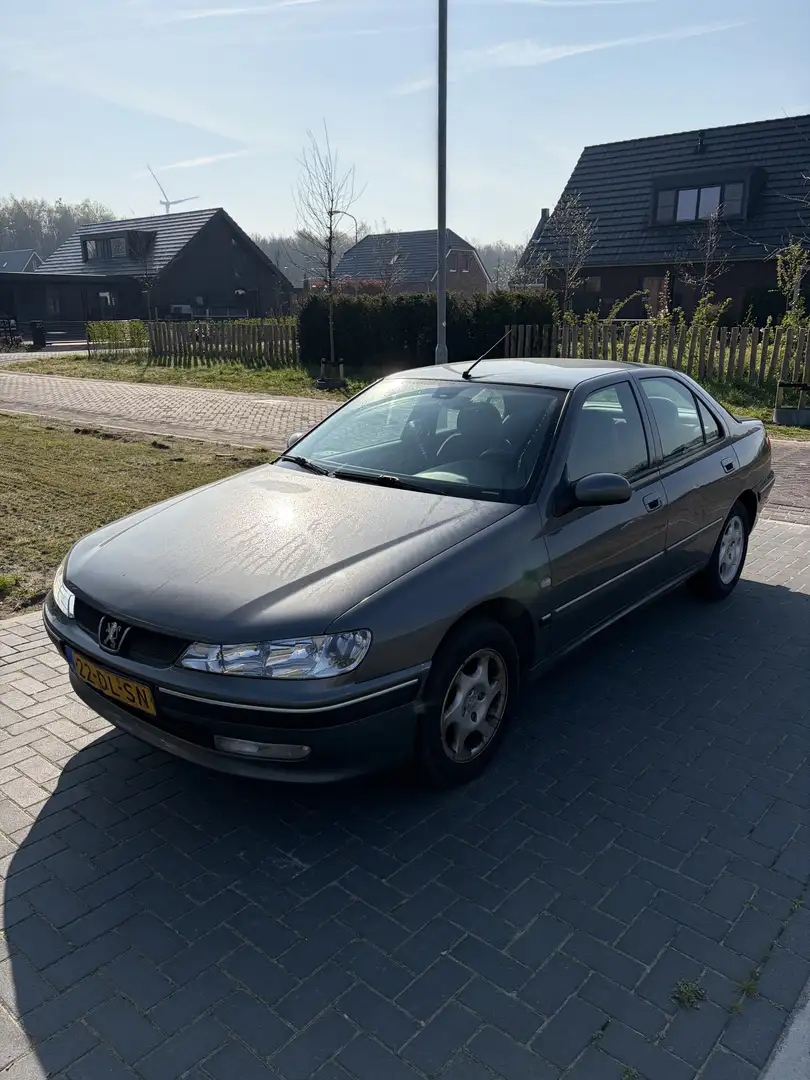 Peugeot 406 1.8-16V ST Grau - 2