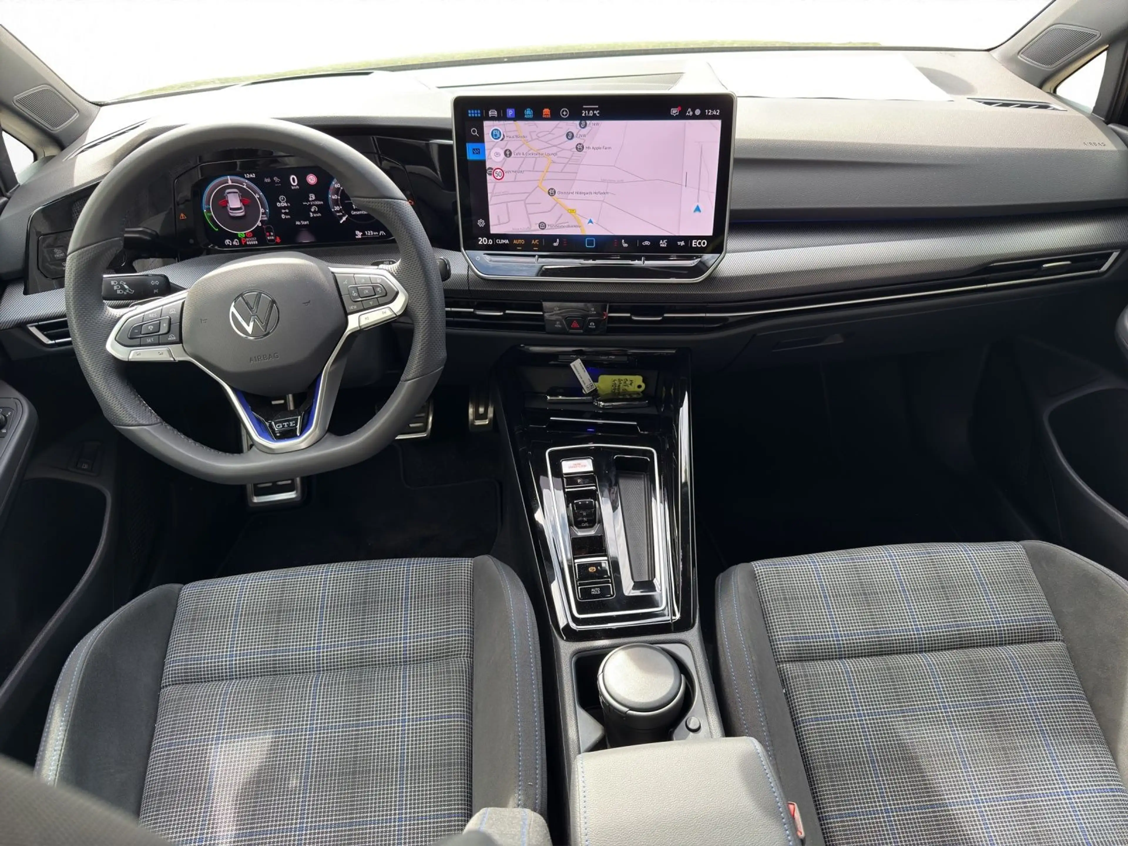 Volkswagen Golf GTE GTE 1.5 TSI eHybrid*NAVI*BLACKSTYLE*AHK*HUD — photo 5