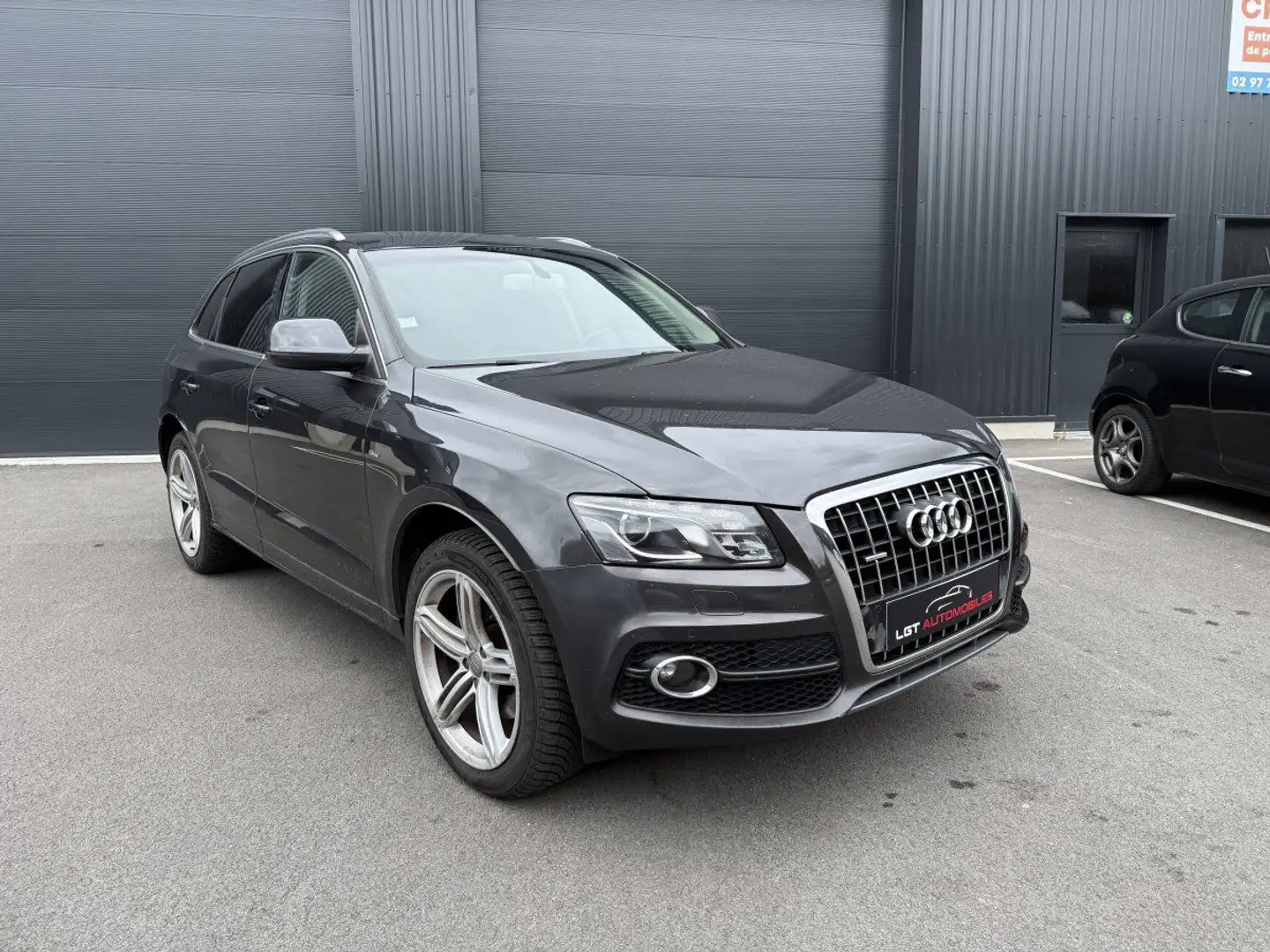 Audi Q5 3.0 TDI 240ch FAP Avus quattro S tronic 7 Gris - 2