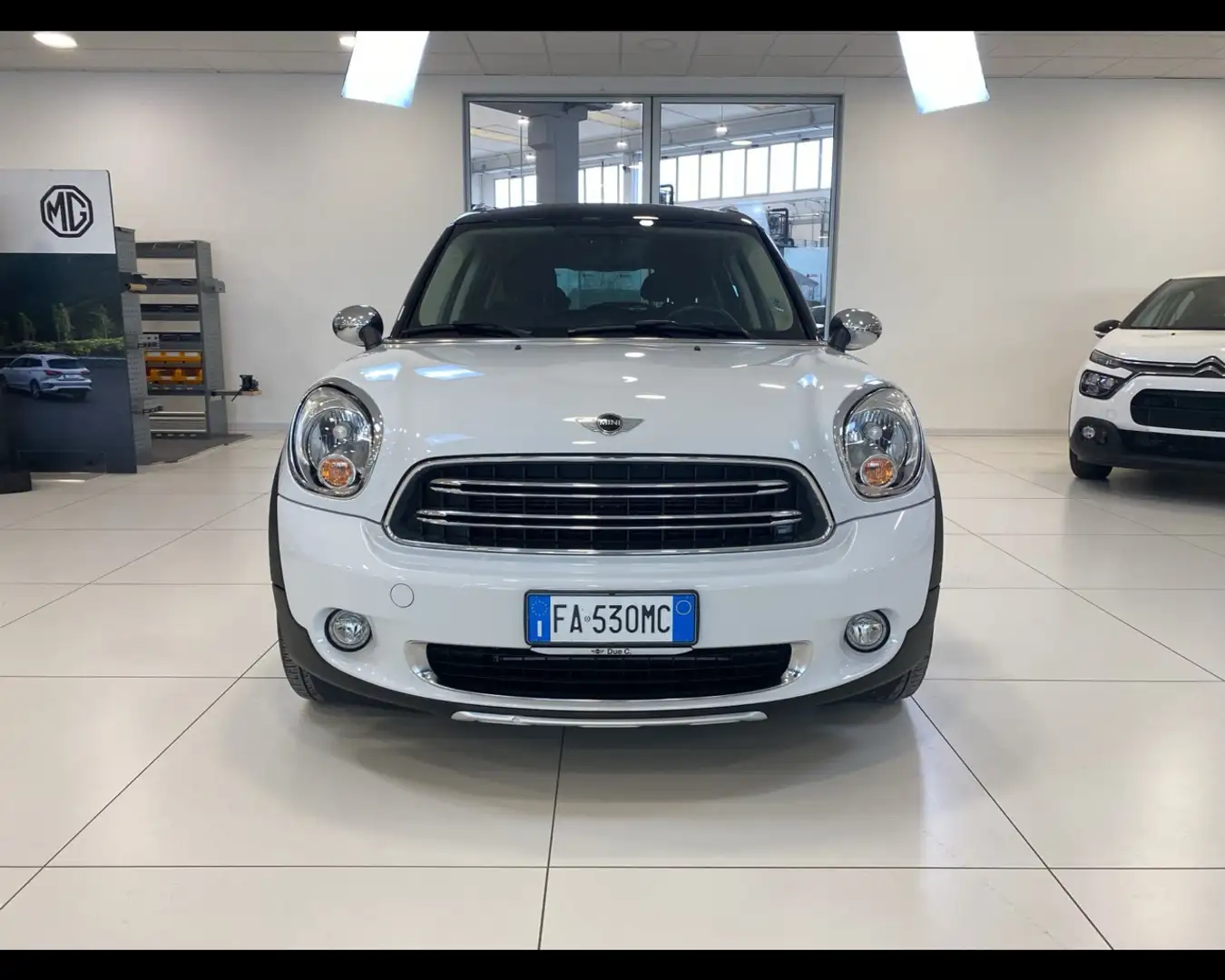 MINI Cooper D Countryman 2.0 Cooper D all4 Business auto E6 Blanc - 2