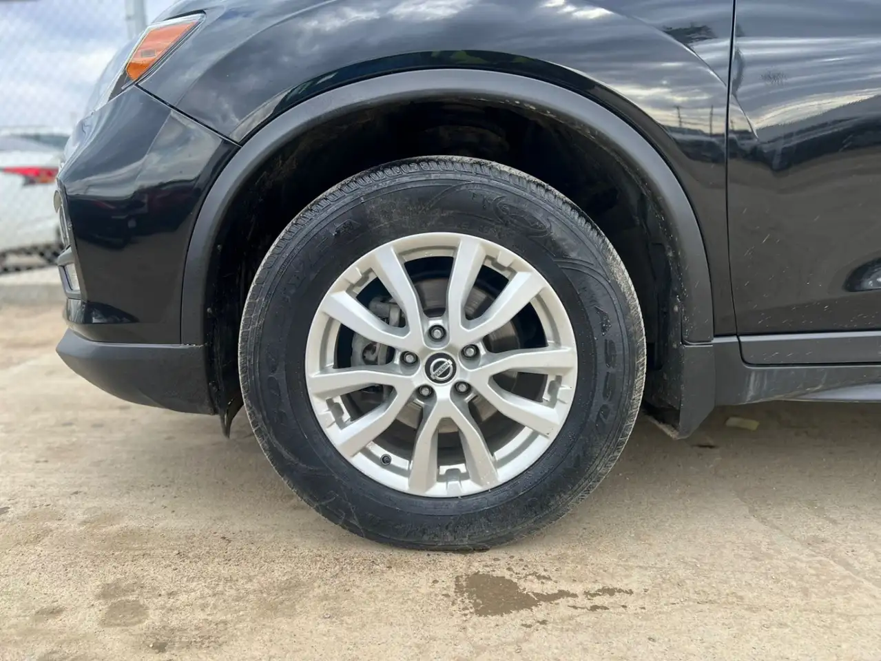 Nissan Rogue снимка Nissan Rogue