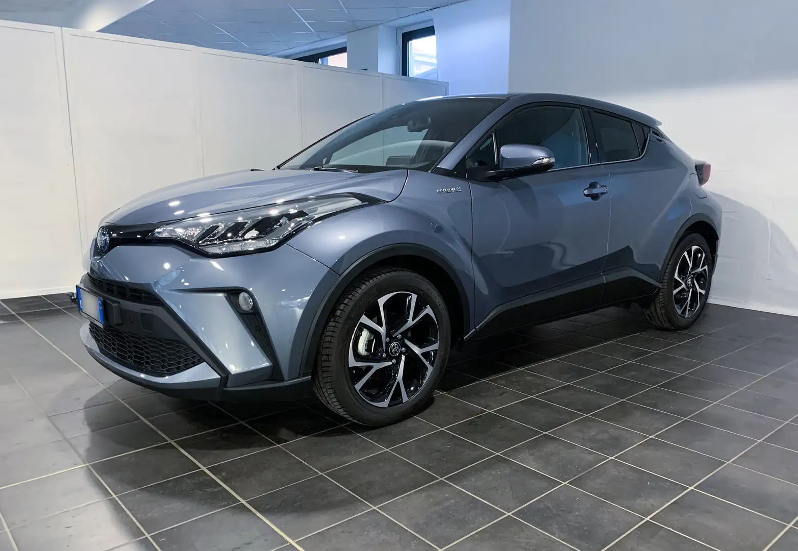 Toyota C-HR C-HR 2.0h More Business e-cvt - 1