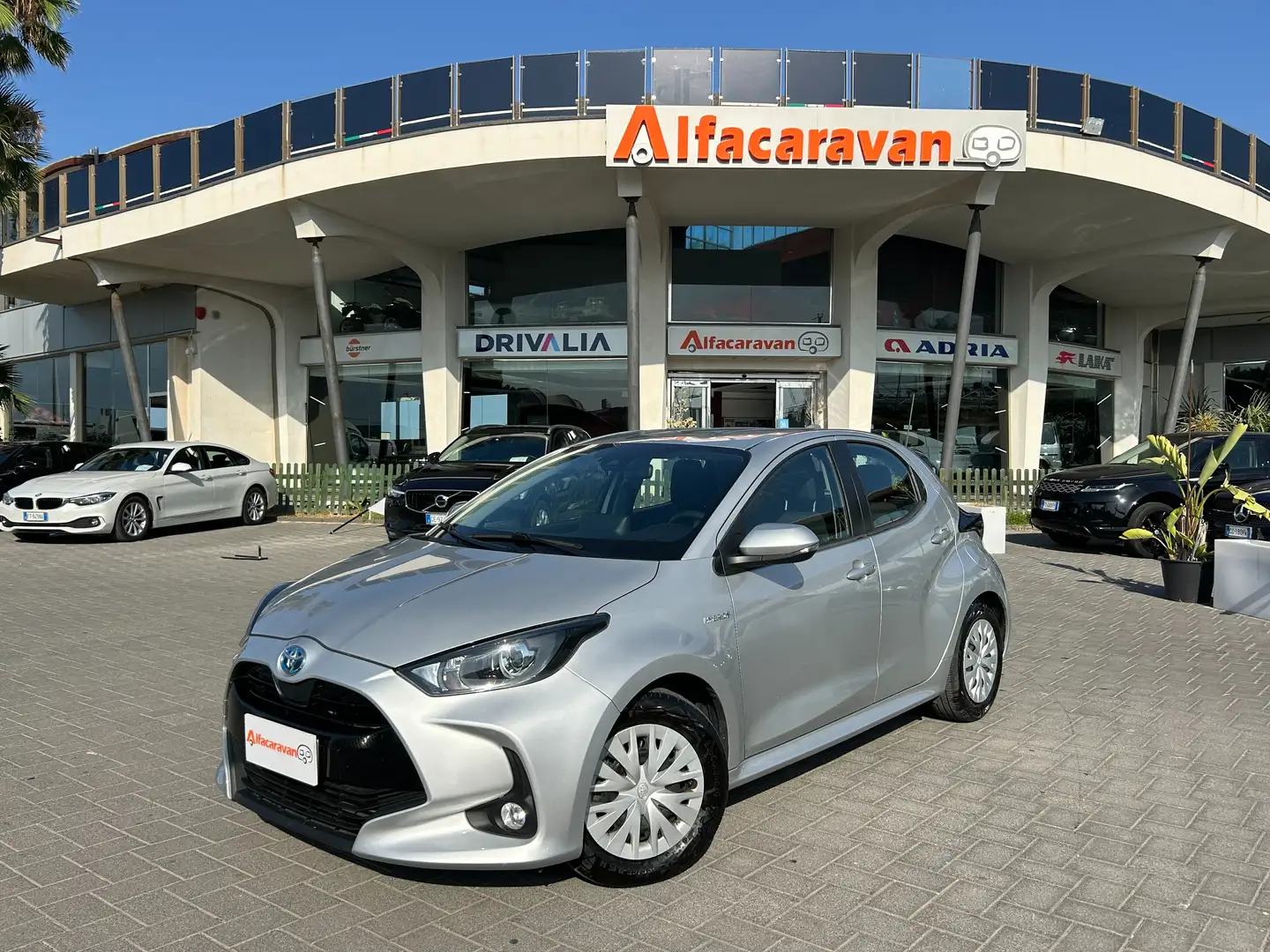 Toyota Yaris Yaris 1.5h Active Argento - 1