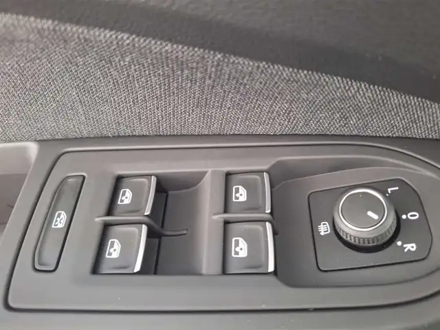 Volkswagen Golf view 15