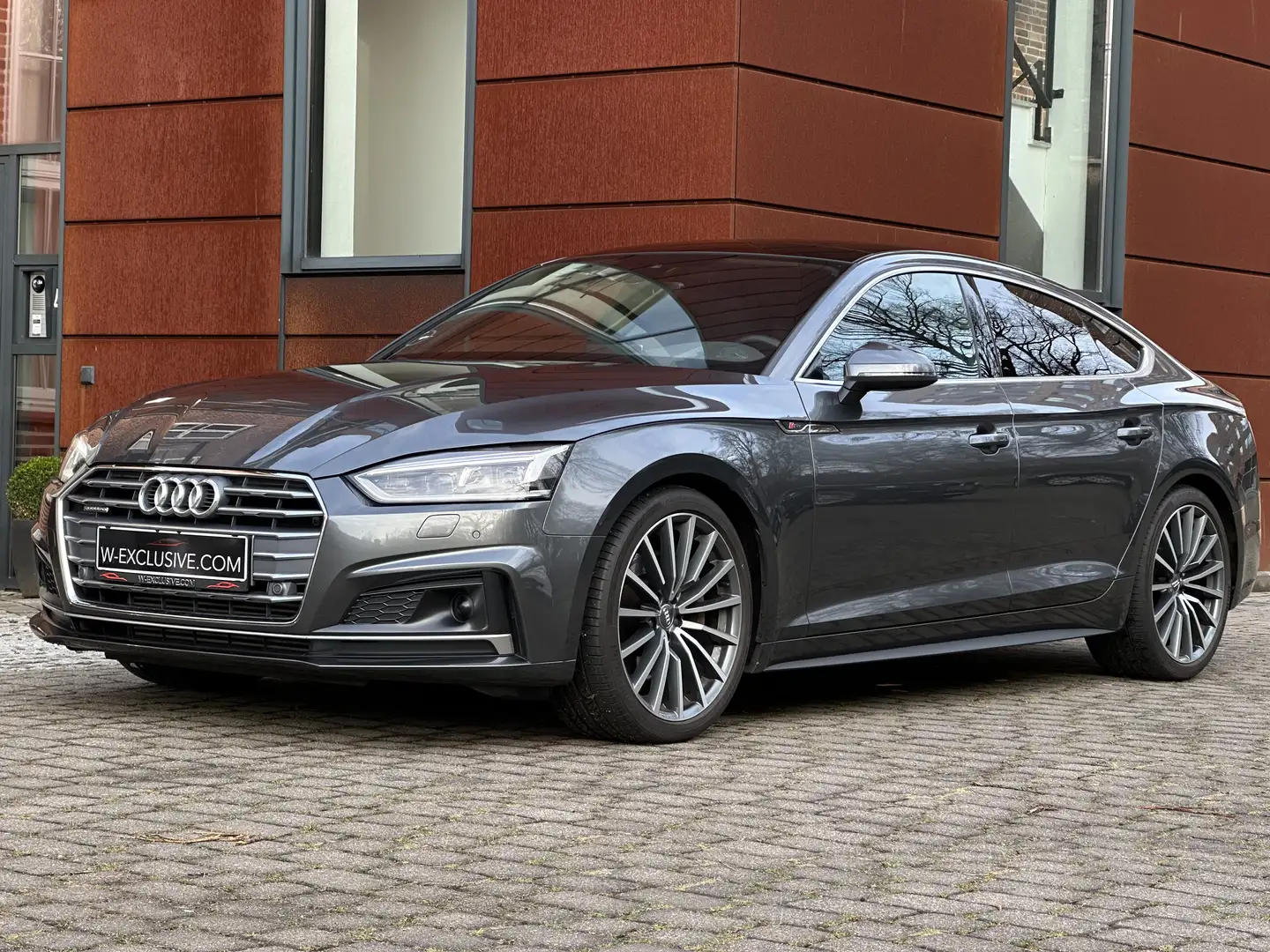 Audi A5 45 TFSI quattro sport Grau - 2