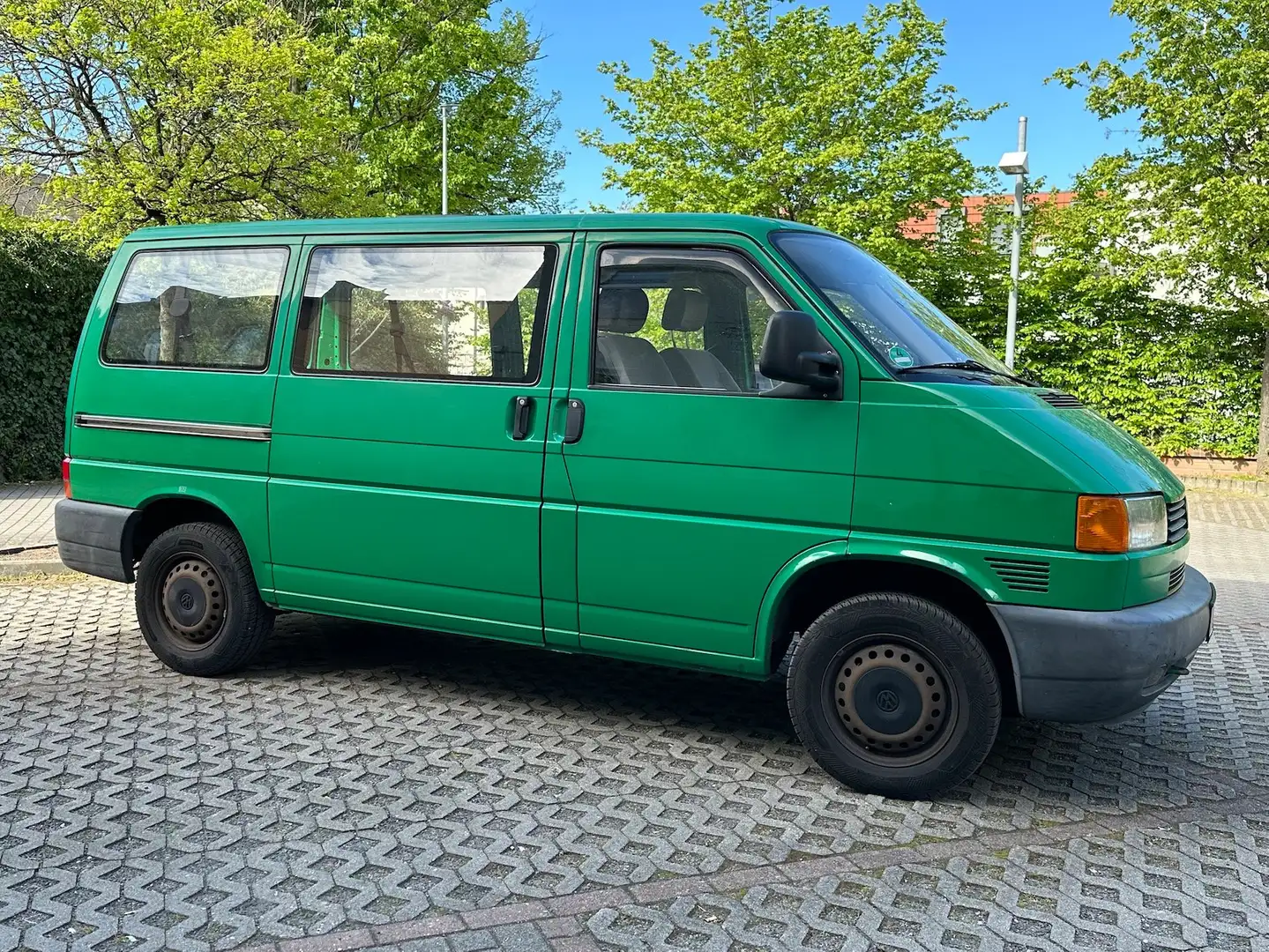 Volkswagen T4 Caravelle Multivan/Schlafbank/Vorhänge/ 2 Schiebetüren Groen - 2