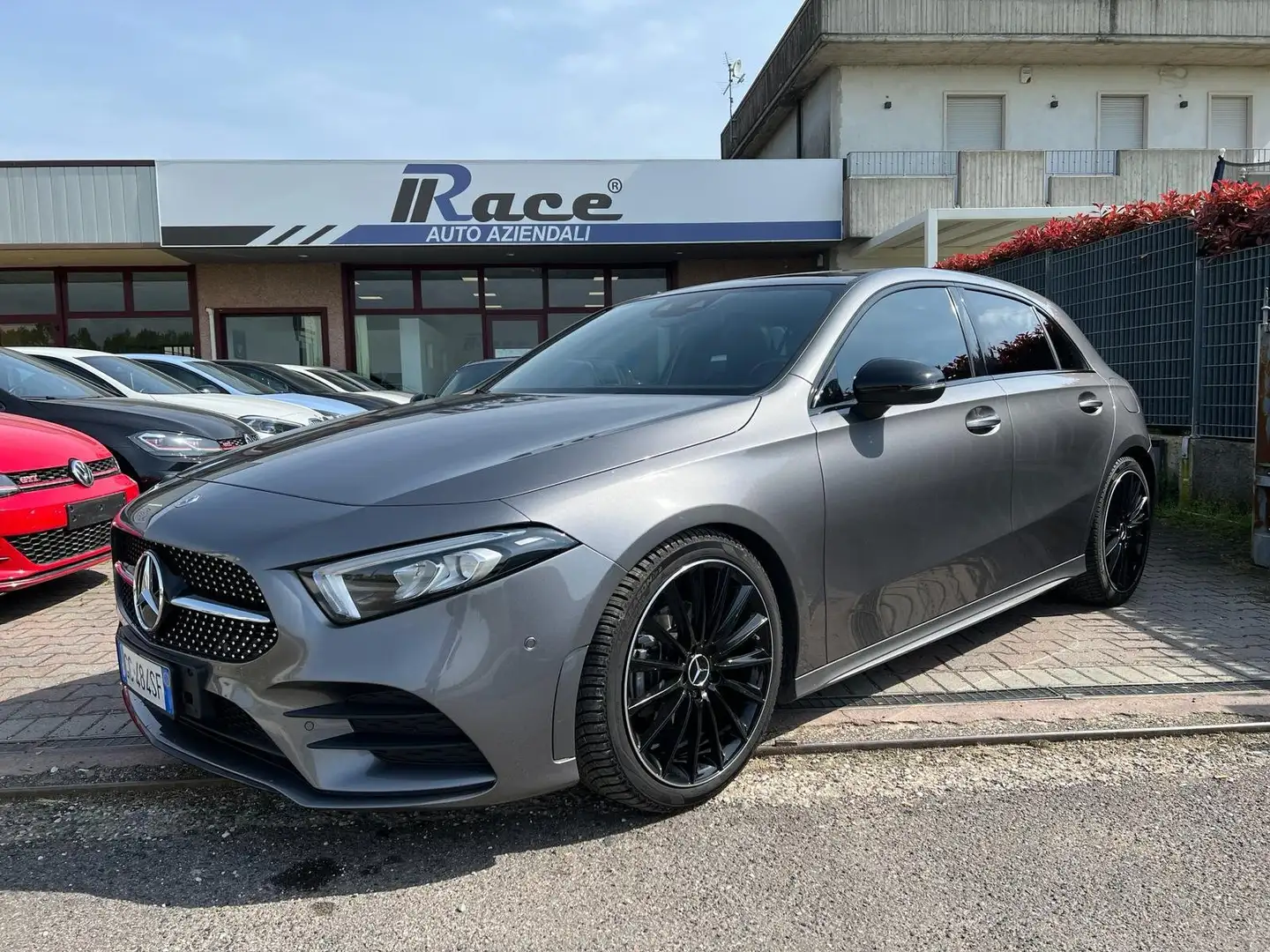 Mercedes-Benz A 180 AMG PREMIUM LED NIGHT VARI COLORI Grigio - 1