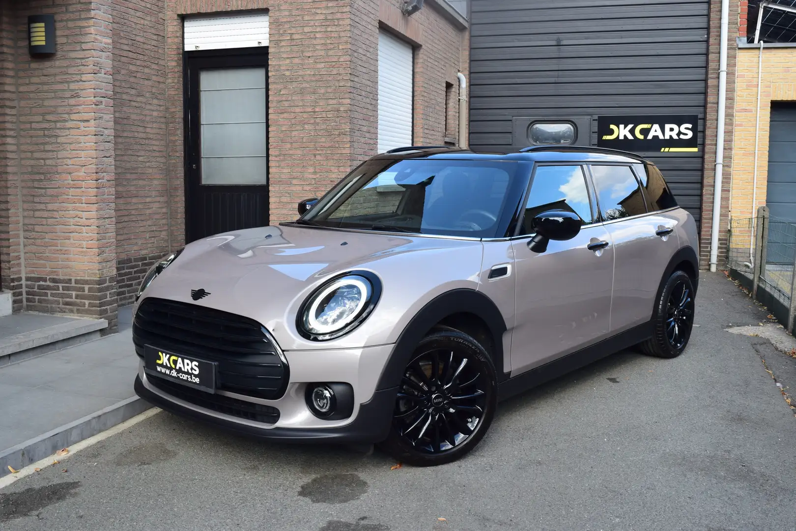 MINI Cooper Clubman 1.5i Mini - NAVI / LEDER / LED / DRIVING ASSIST - 1