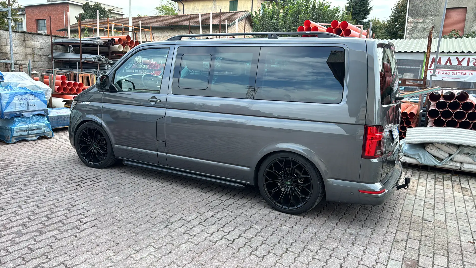 Volkswagen T6.1 Caravelle Gri - 1