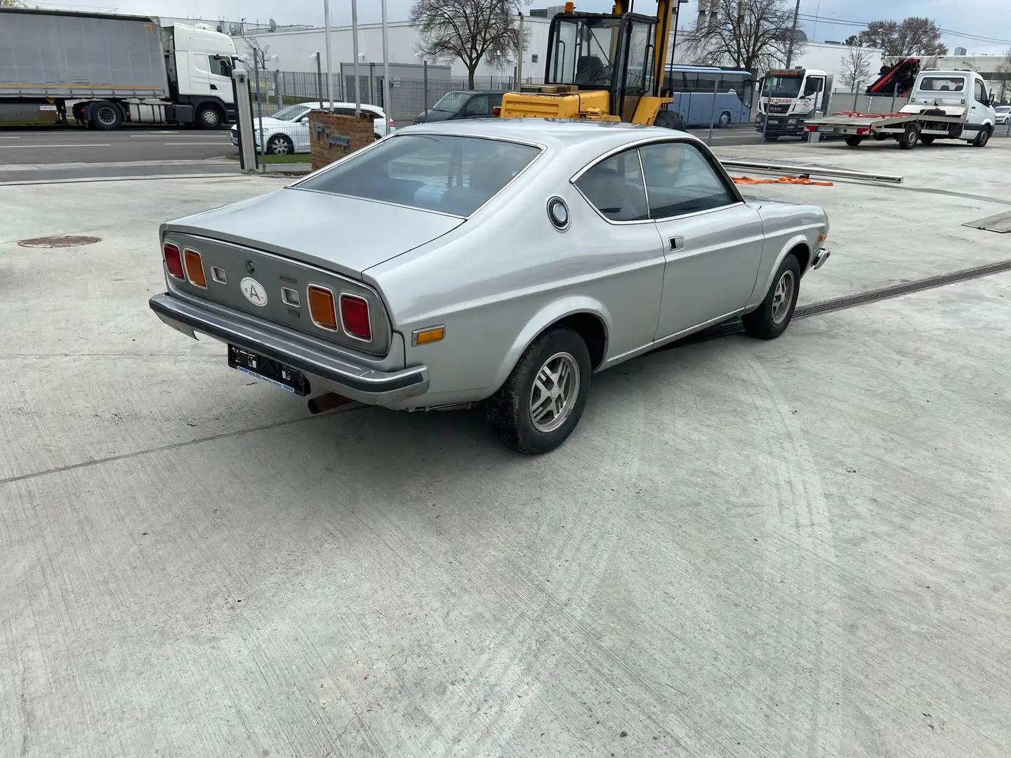 Mazda 929 Gris - 2
