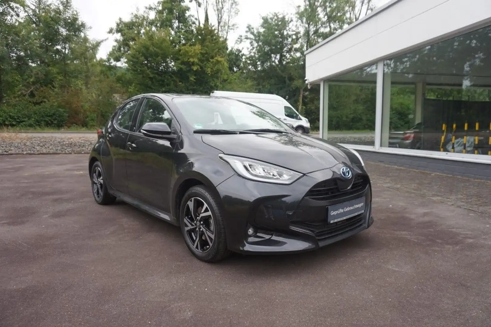 Toyota Yaris Hybrid 1.5 VVT-i Team Deutschland Black - 2