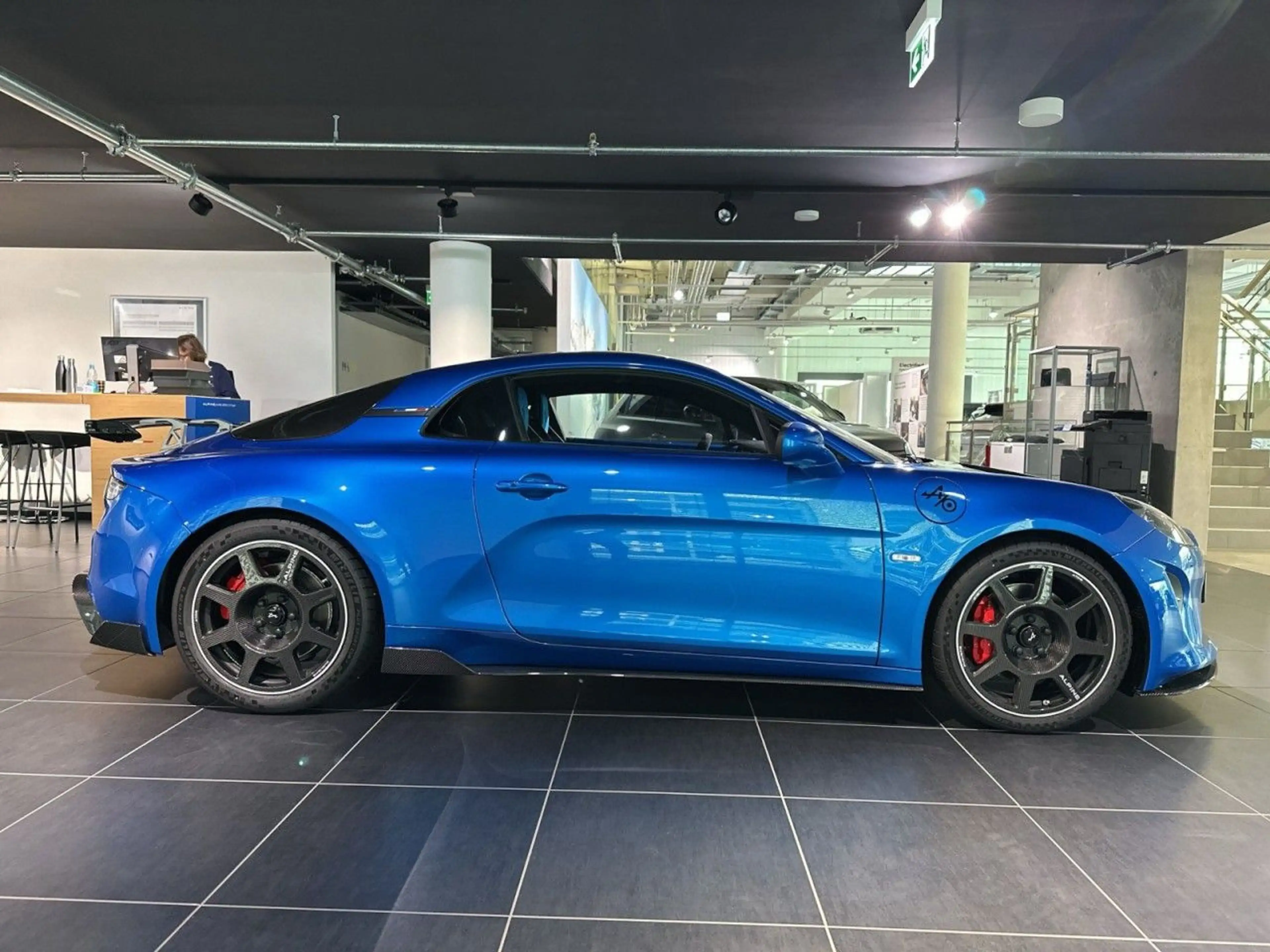 Alpine A110 R70-Sonderedition MY25 mit Titan Akrapovic — photo 6