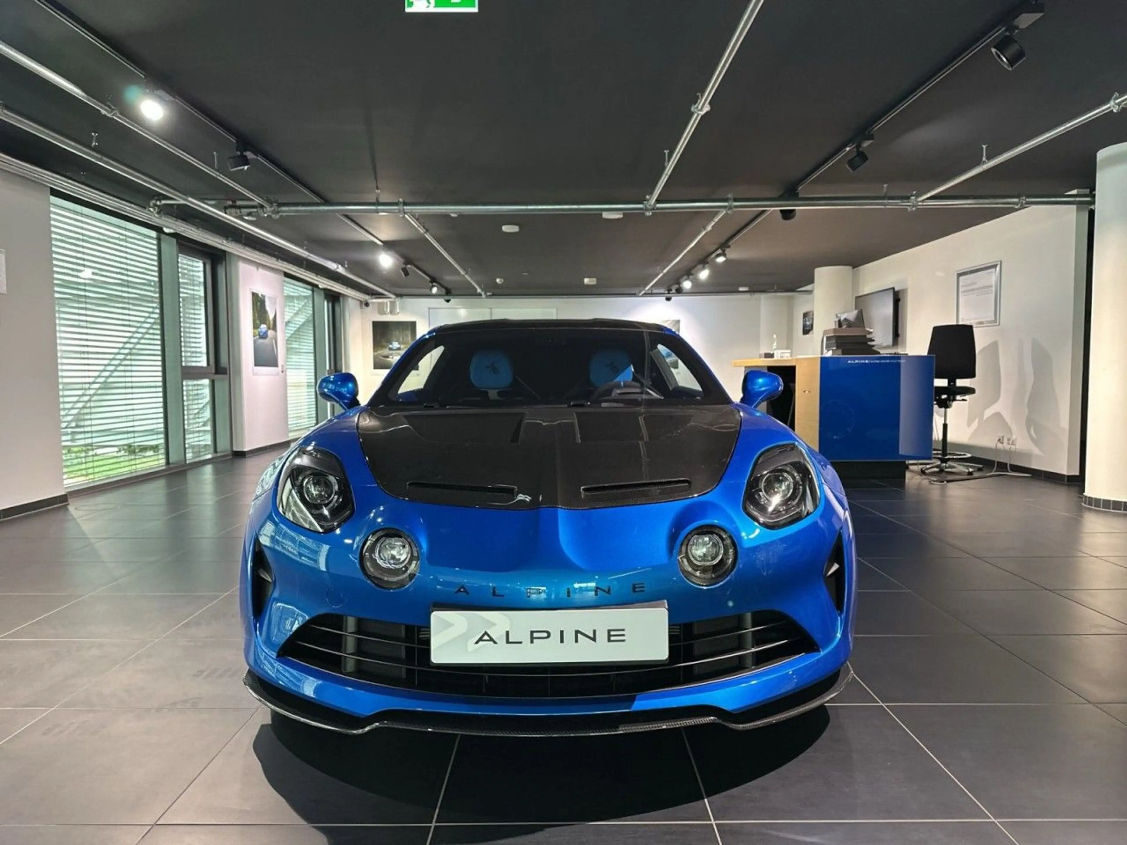 Alpine A110 R70-Sonderedition MY25 mit Titan Akrapovic — photo 8