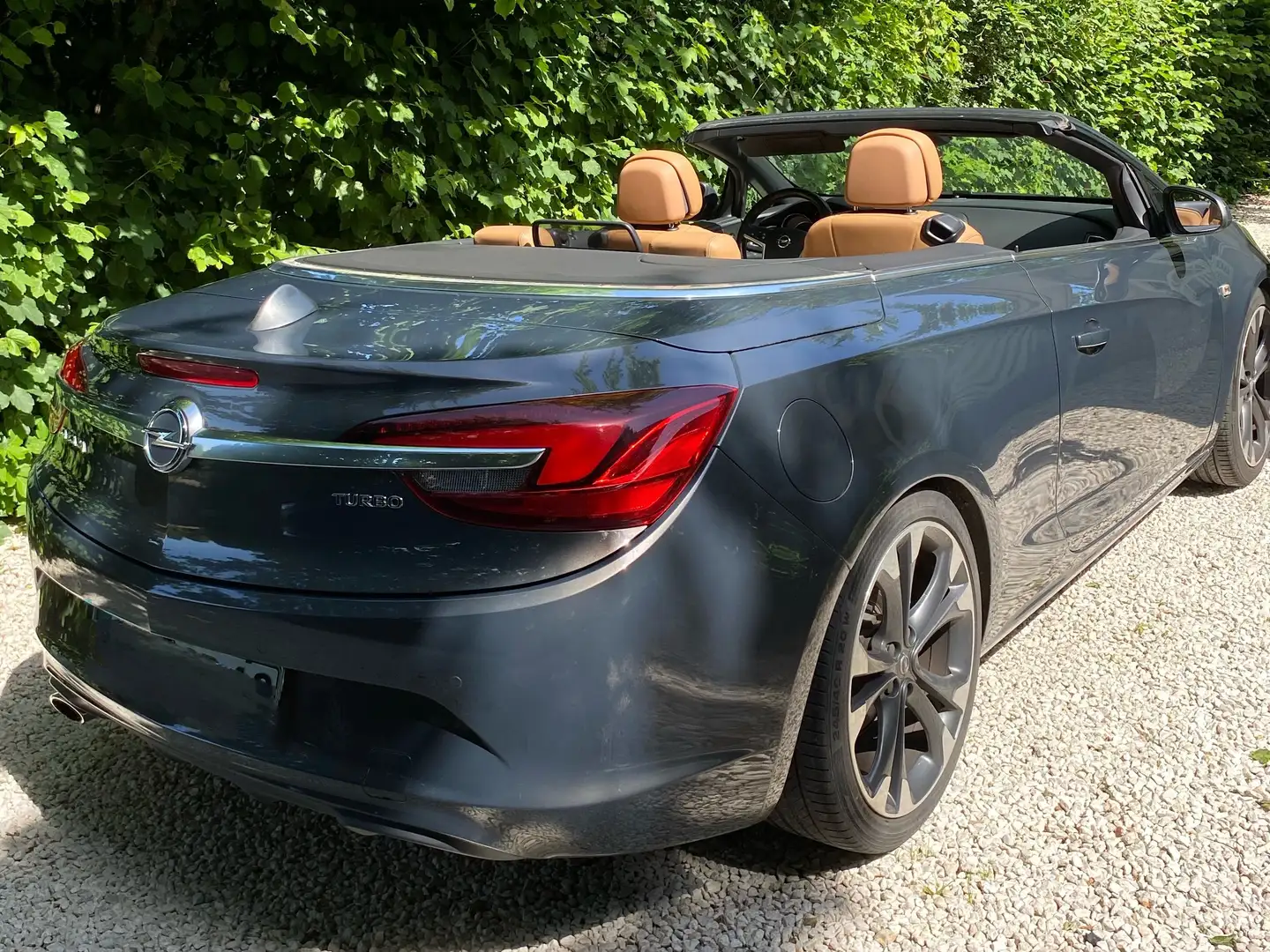 Opel Cascada Cascada 1.6 (ECOTEC) DI Turbo Automatik Innovation Grau - 2