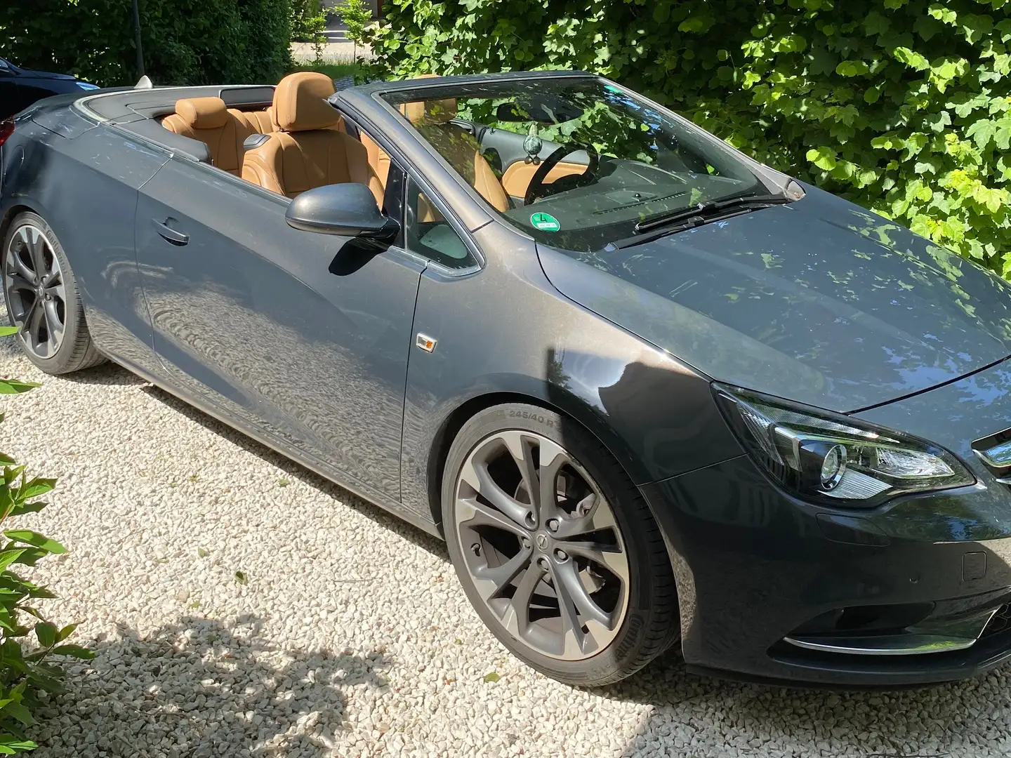 Opel Cascada Cascada 1.6 (ECOTEC) DI Turbo Automatik Innovation Grau - 1