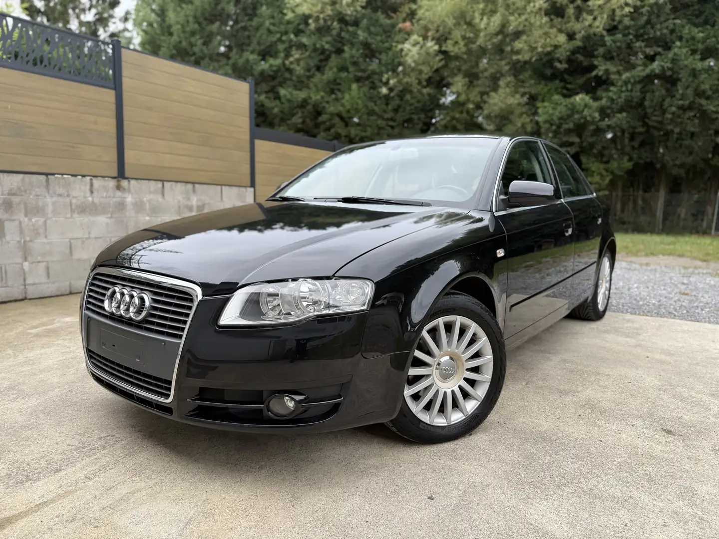 Audi A4 ✅1.9 TDi🔥Premier Proprio👌Cuir noir chauffa Black - 1