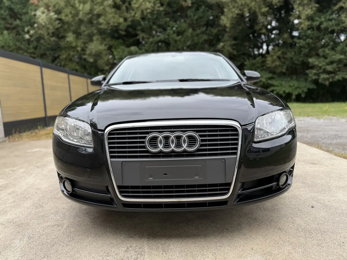 Audi A4 ✅1.9 TDi🔥Premier Proprio👌Cuir noir chauffa Black - 2