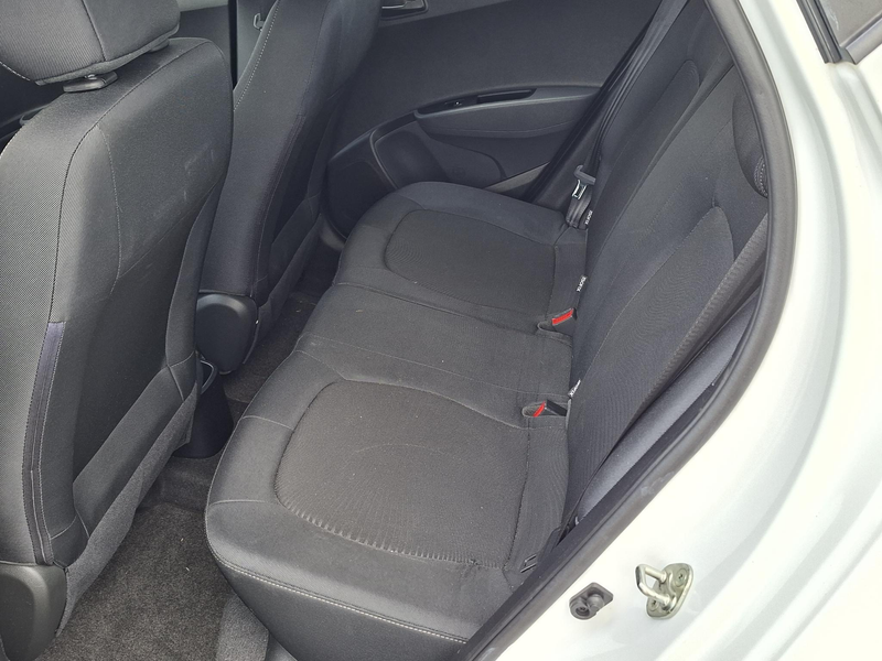 Hyundai i10 1.0i Comfort Cruise control/ Bluetooth — photo 5