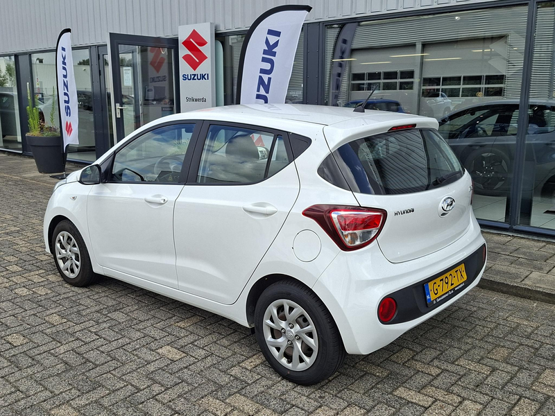 Hyundai i10 1.0i Comfort Cruise control/ Bluetooth — photo 3