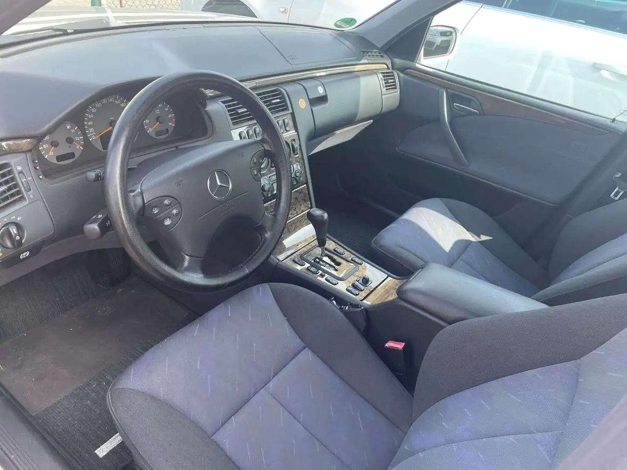 Mercedes-Benz E 320 Avantgarde TÜV neu Automatik, foto 8