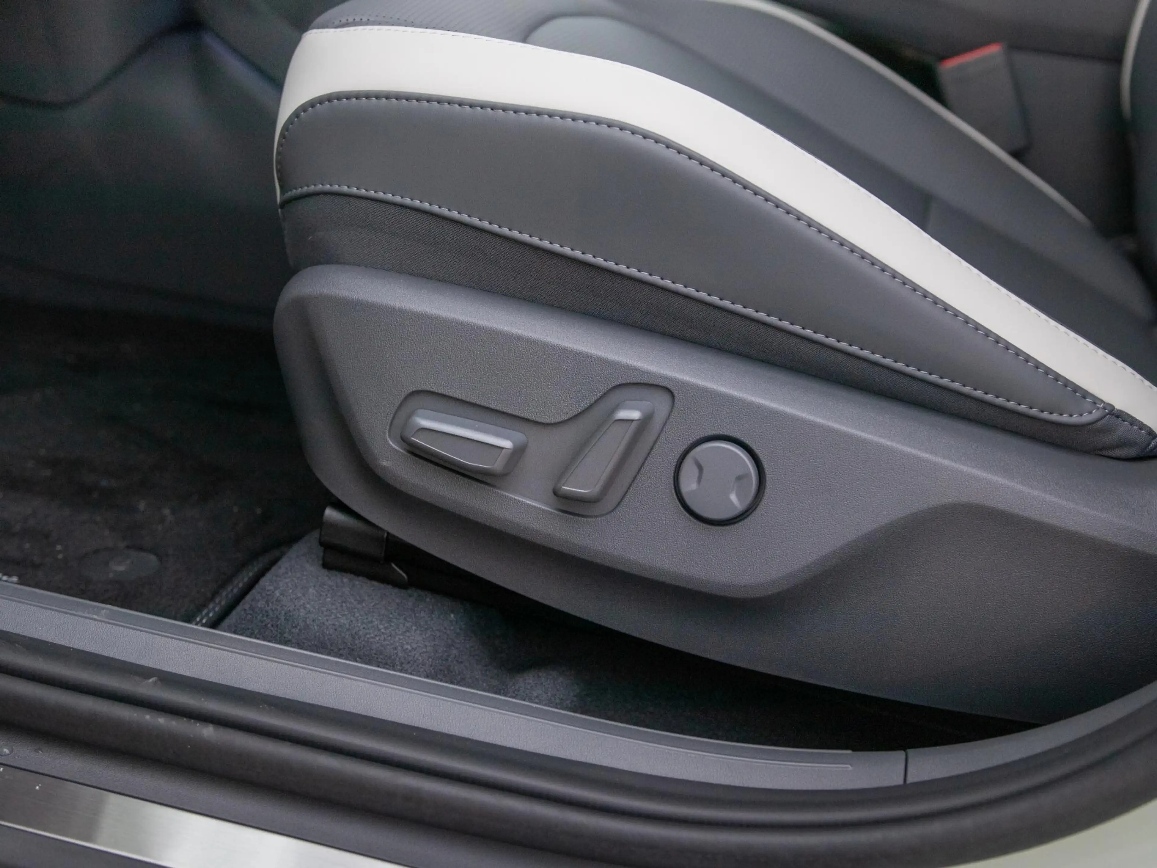 Kia EV3 GT-Line Business Edition 81.4 kWh | Actieprijs* | — photo 10