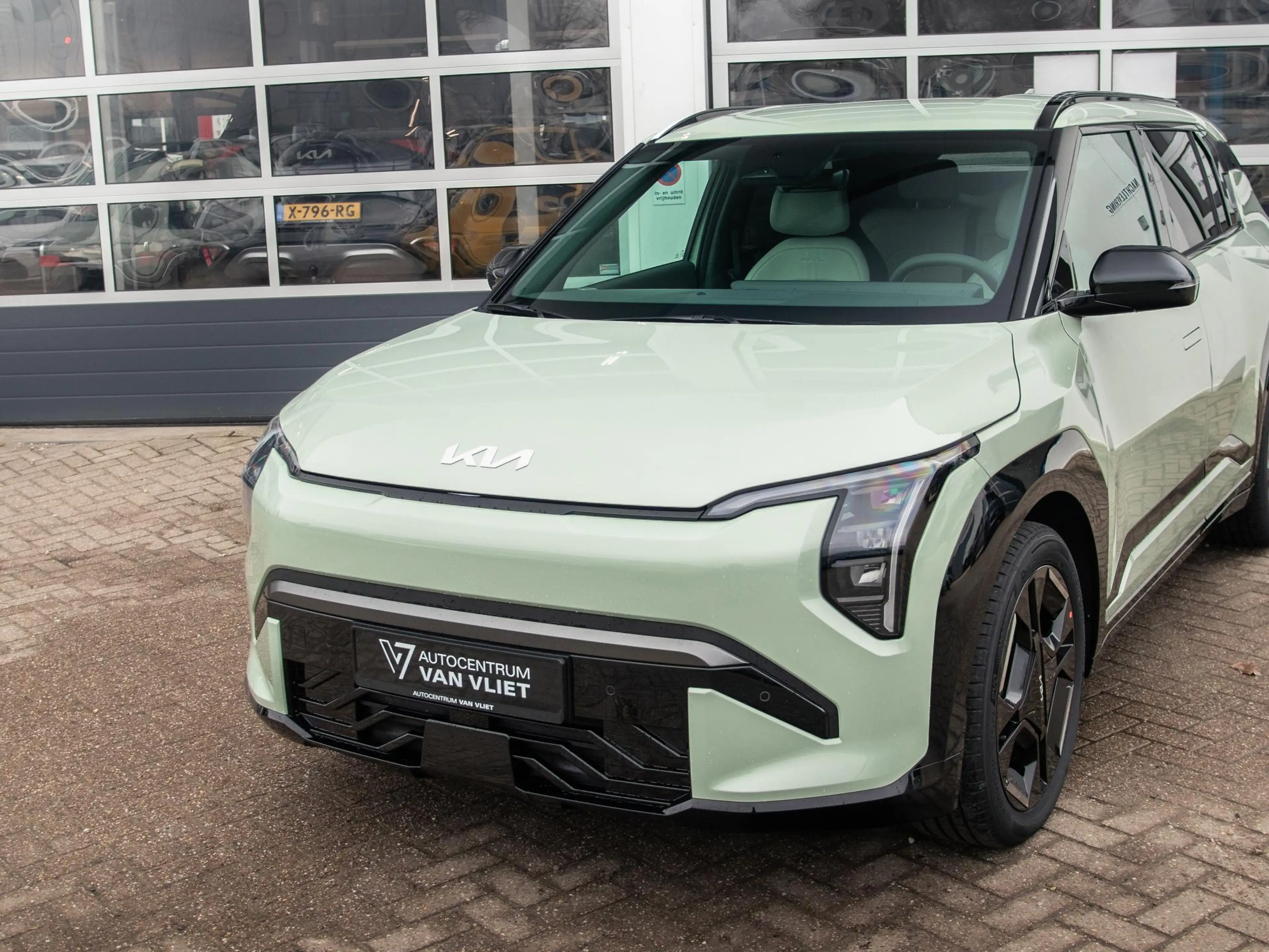 Kia EV3 GT-Line Business Edition 81.4 kWh | Actieprijs* | — photo 2